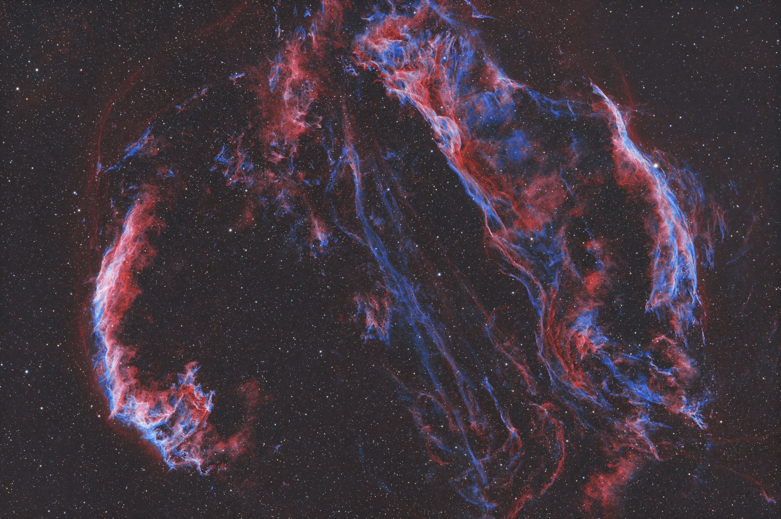 打野两晚的面纱星云