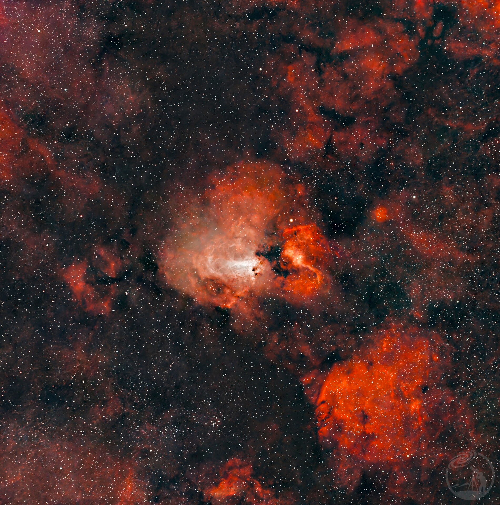 M17（天鹅星云/马蹄星云/欧米茄星云）