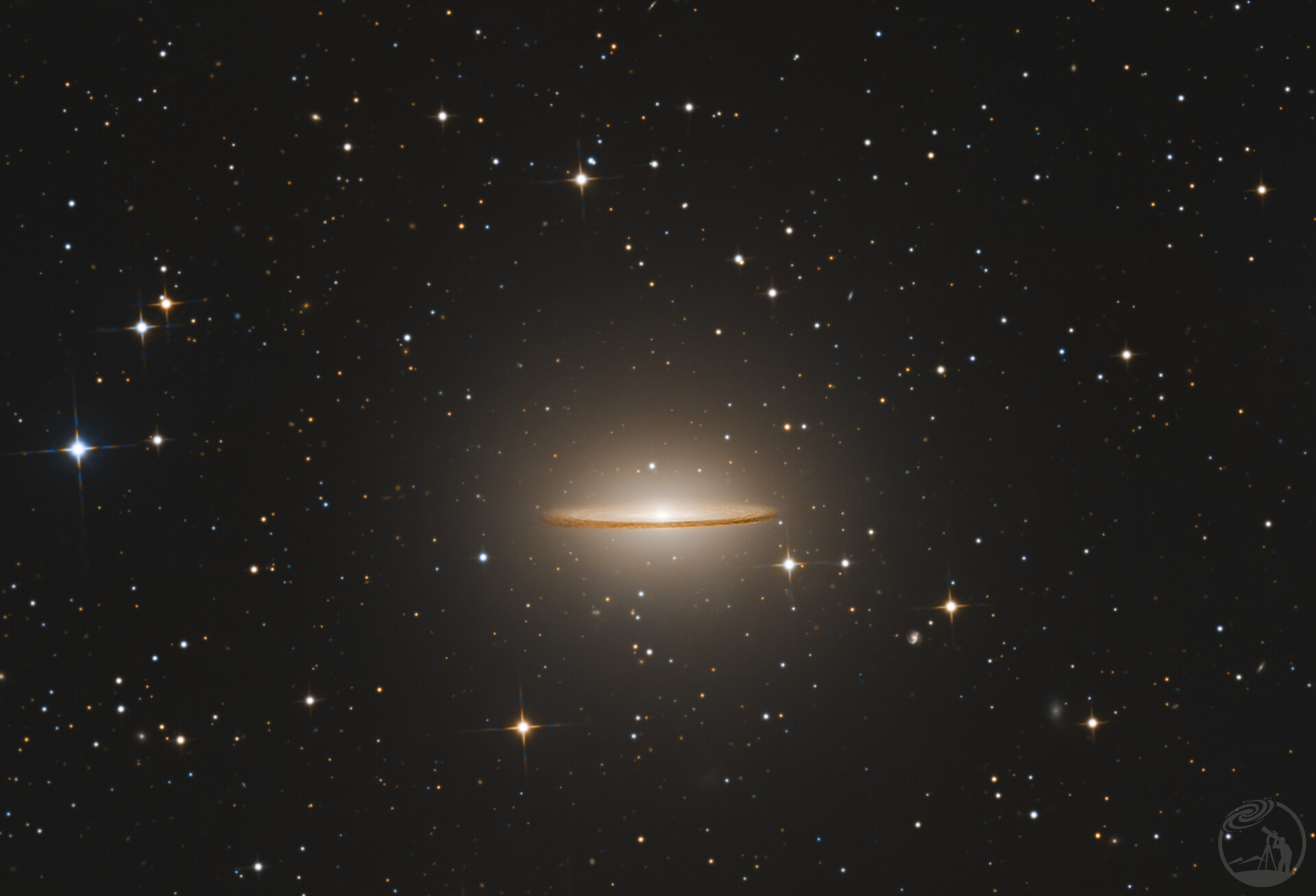 M104草帽星系