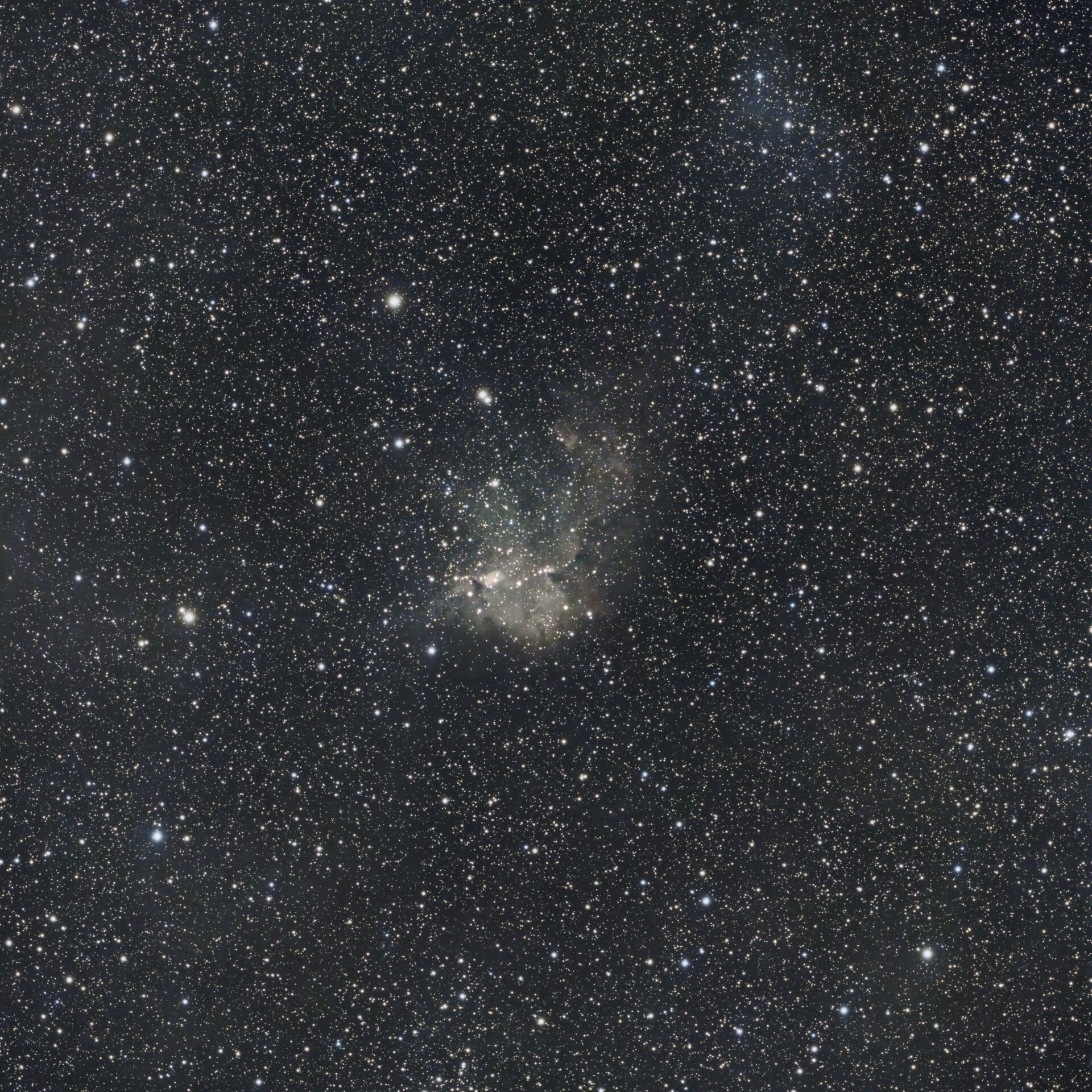 红外光下的巫师星云 NGC7380