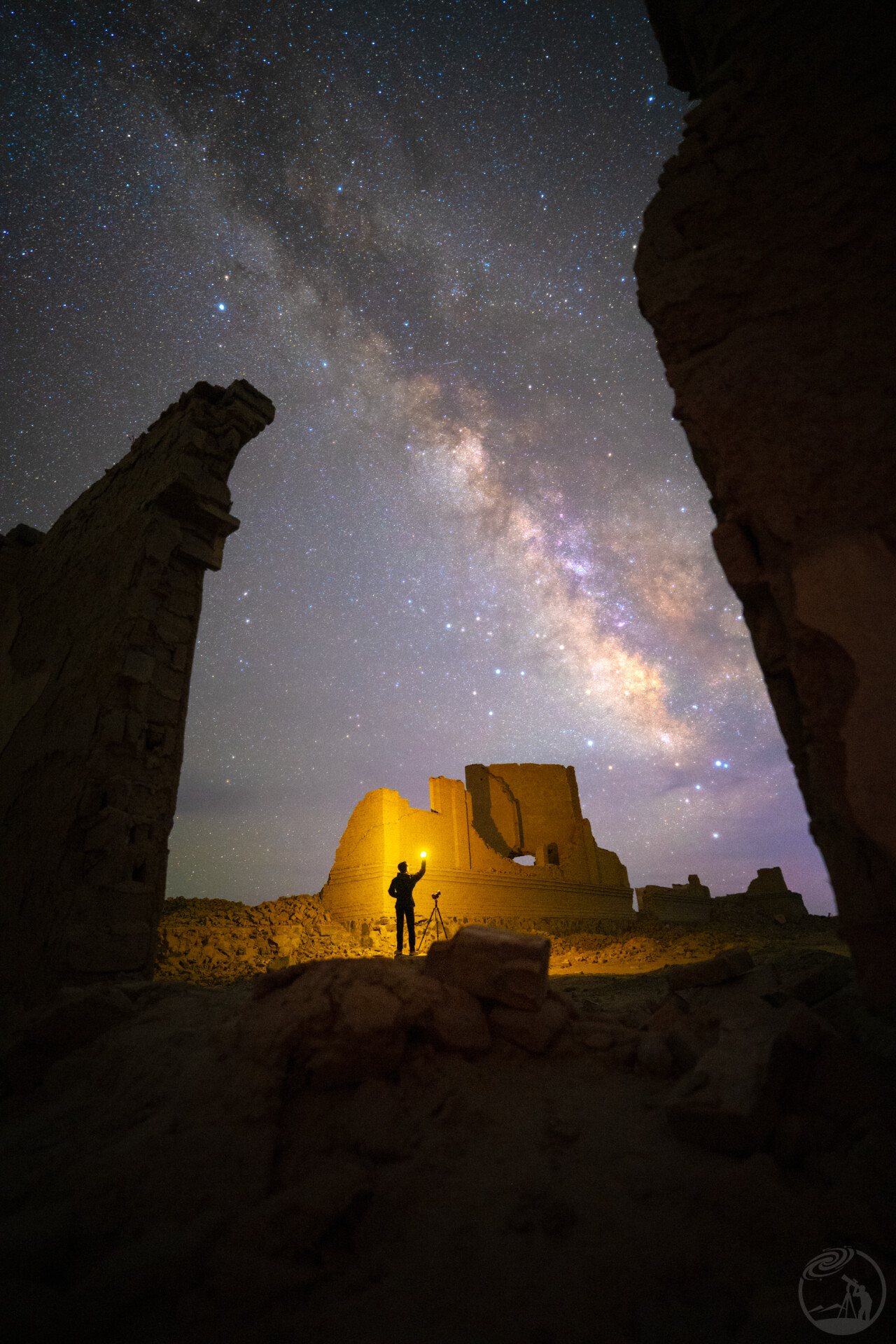 遗迹中的星空