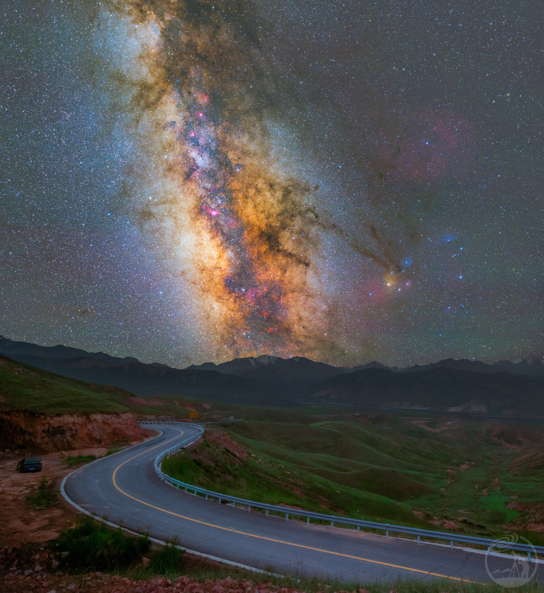 穹脉星驰