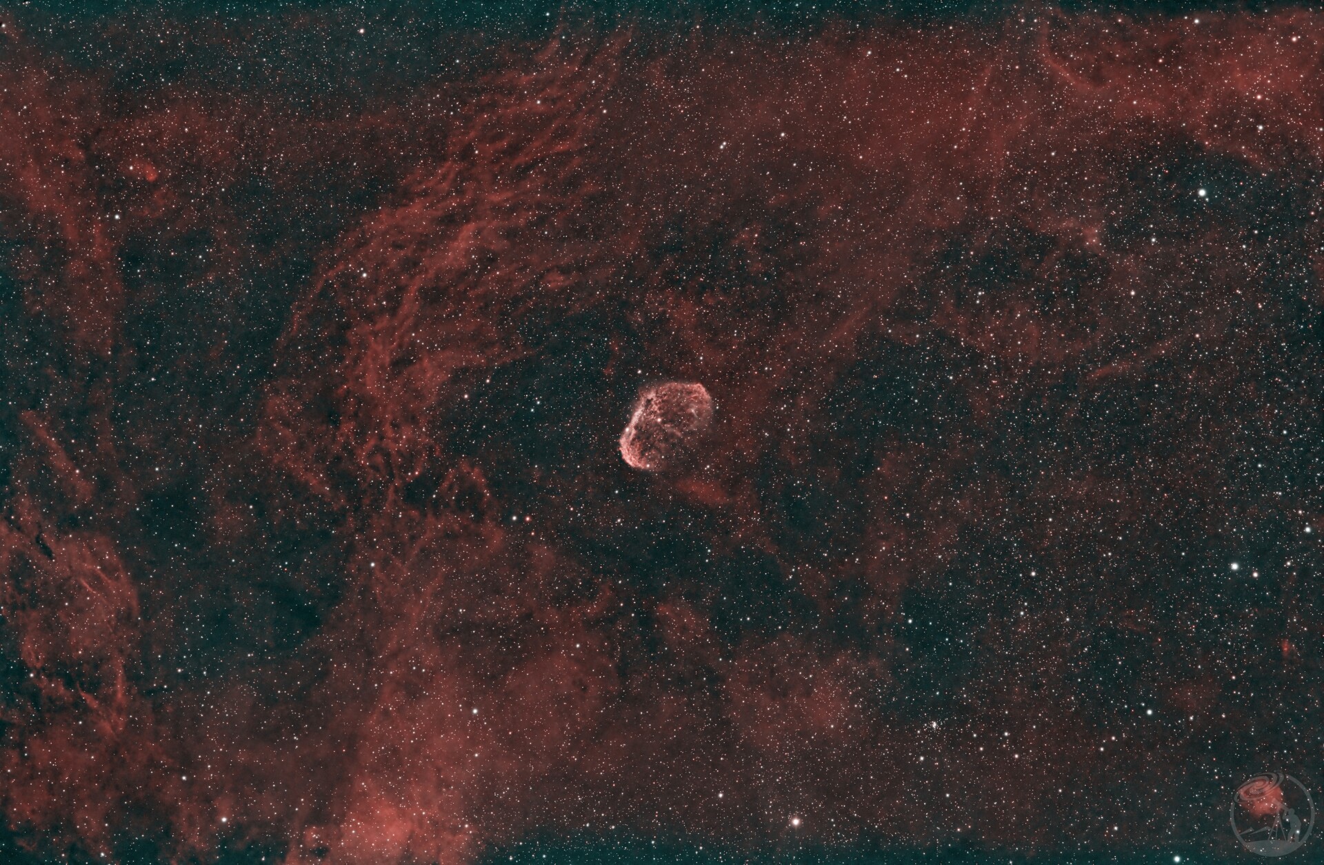 NGC6888眉月星云 | 宇宙的血色浪漫