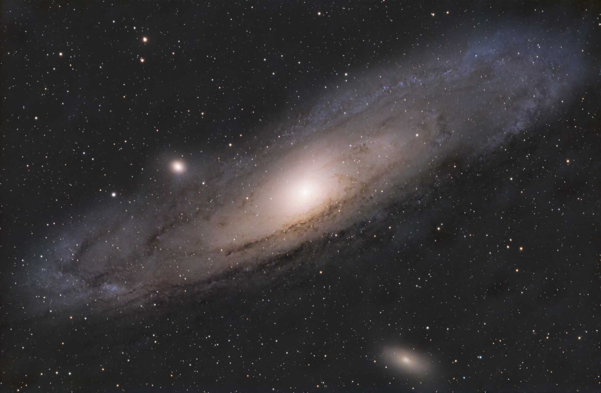 8 级区 M31
