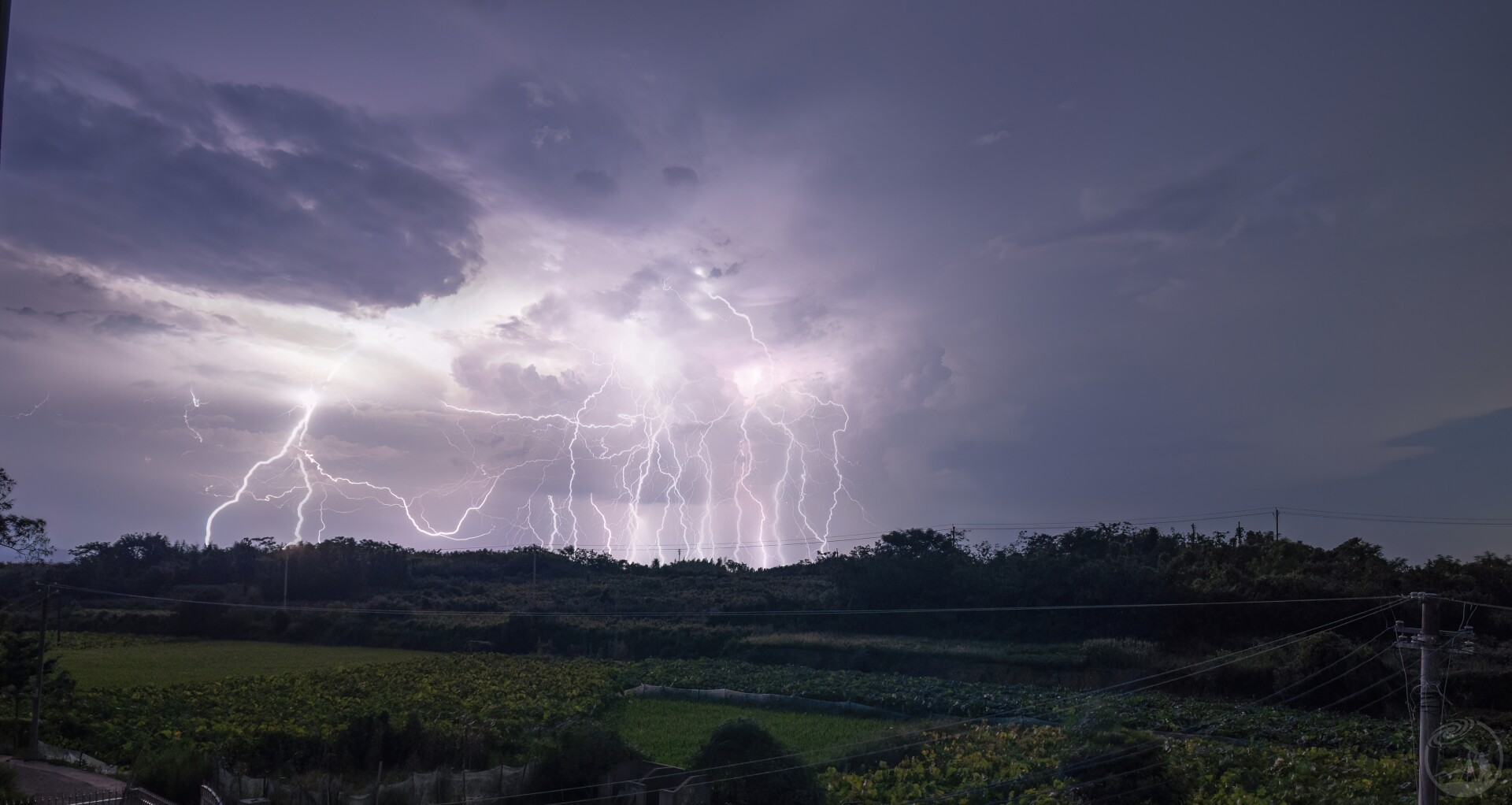 雷暴