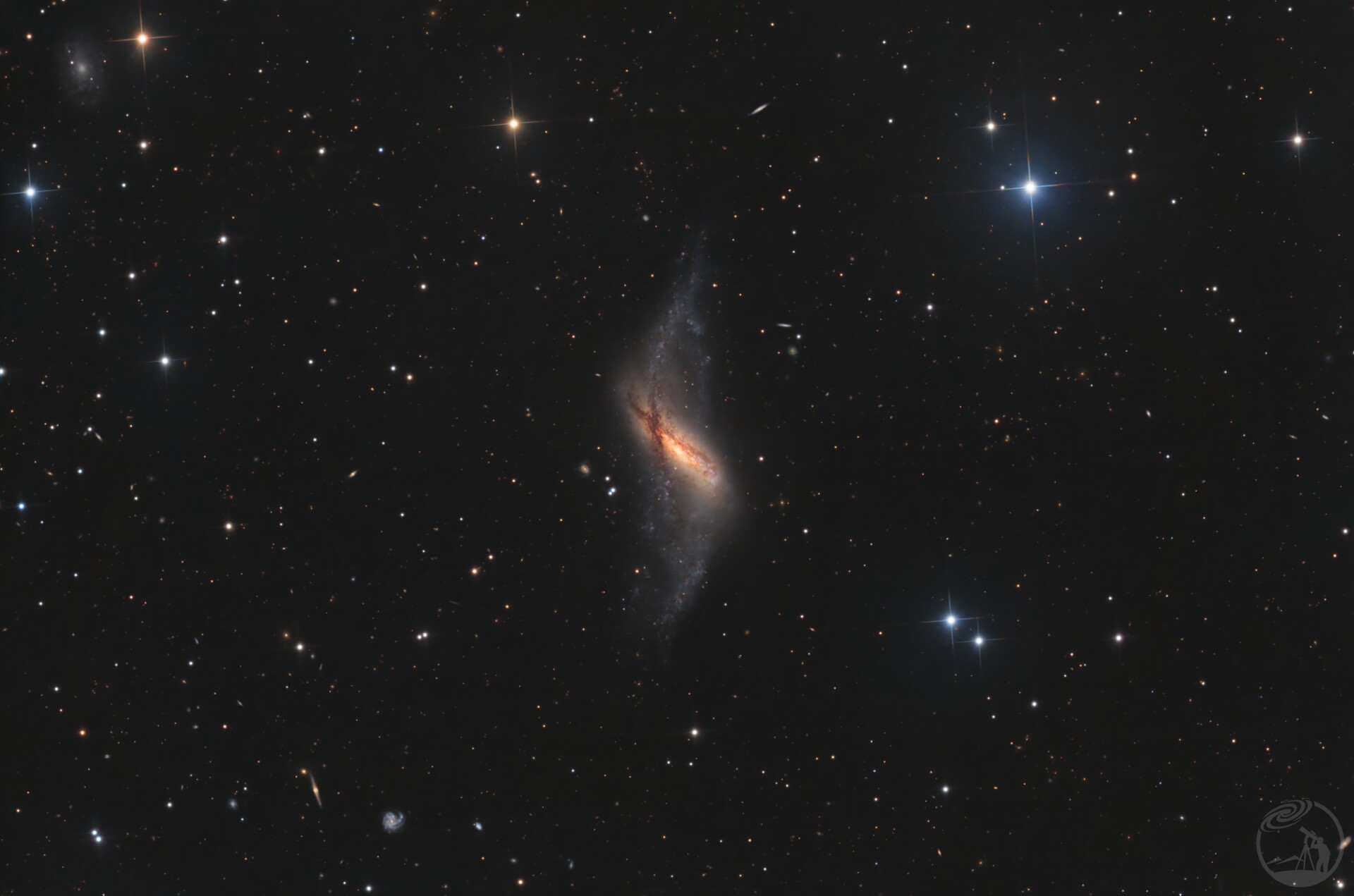 NGC660极环星系（X星系）
