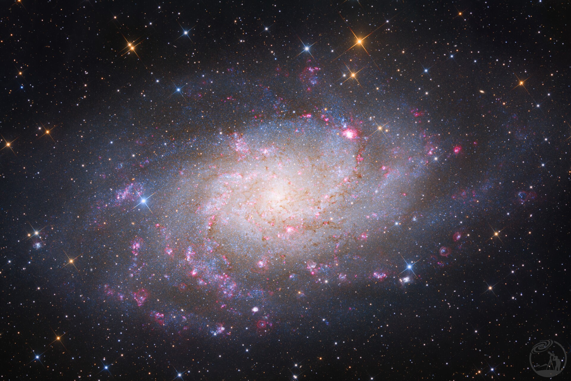 M 33 HOLRGB