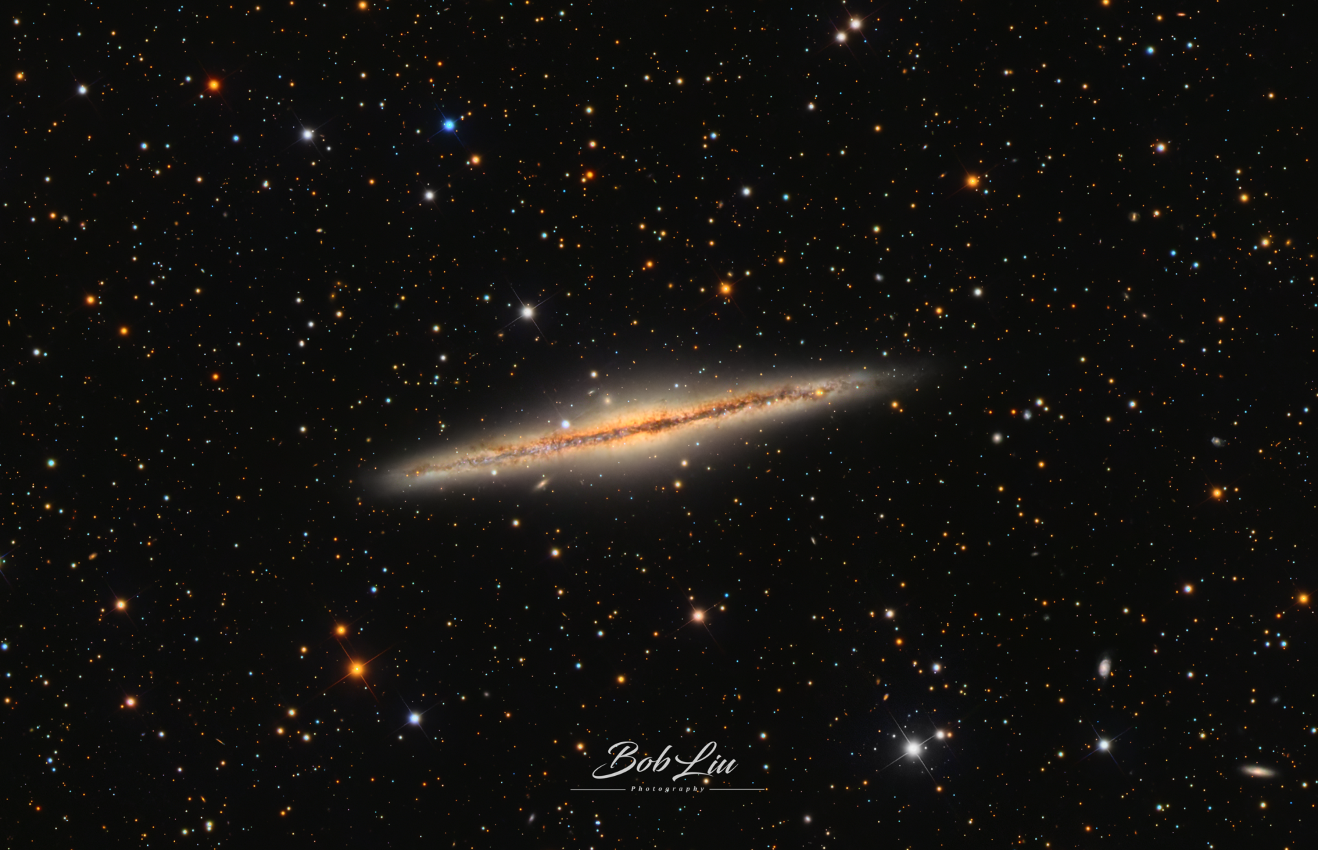 NGC891银裂星系