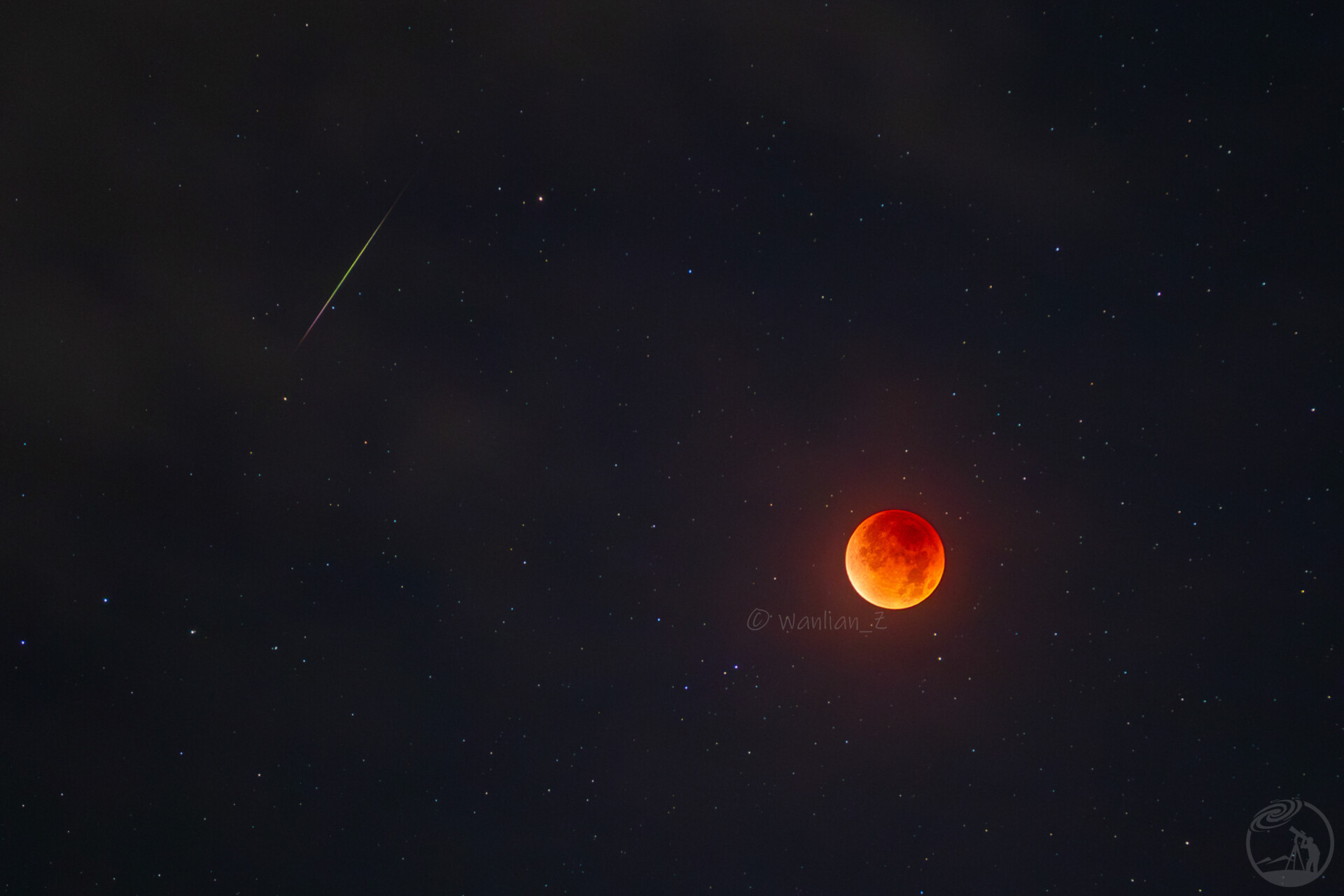 月染深红，星落无声