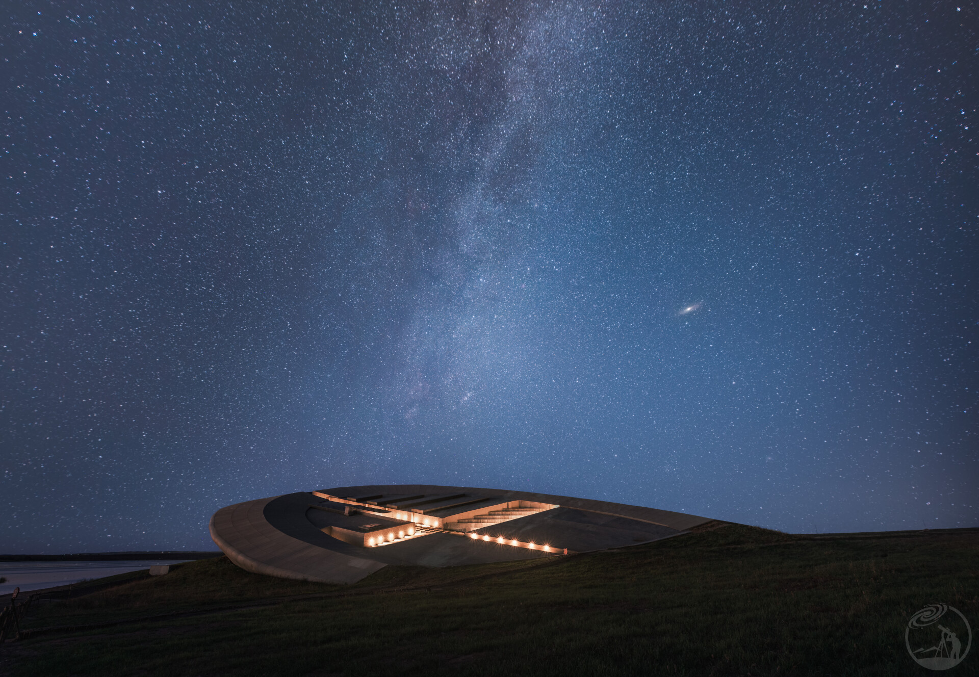 未来感建筑｜草原方舟银河