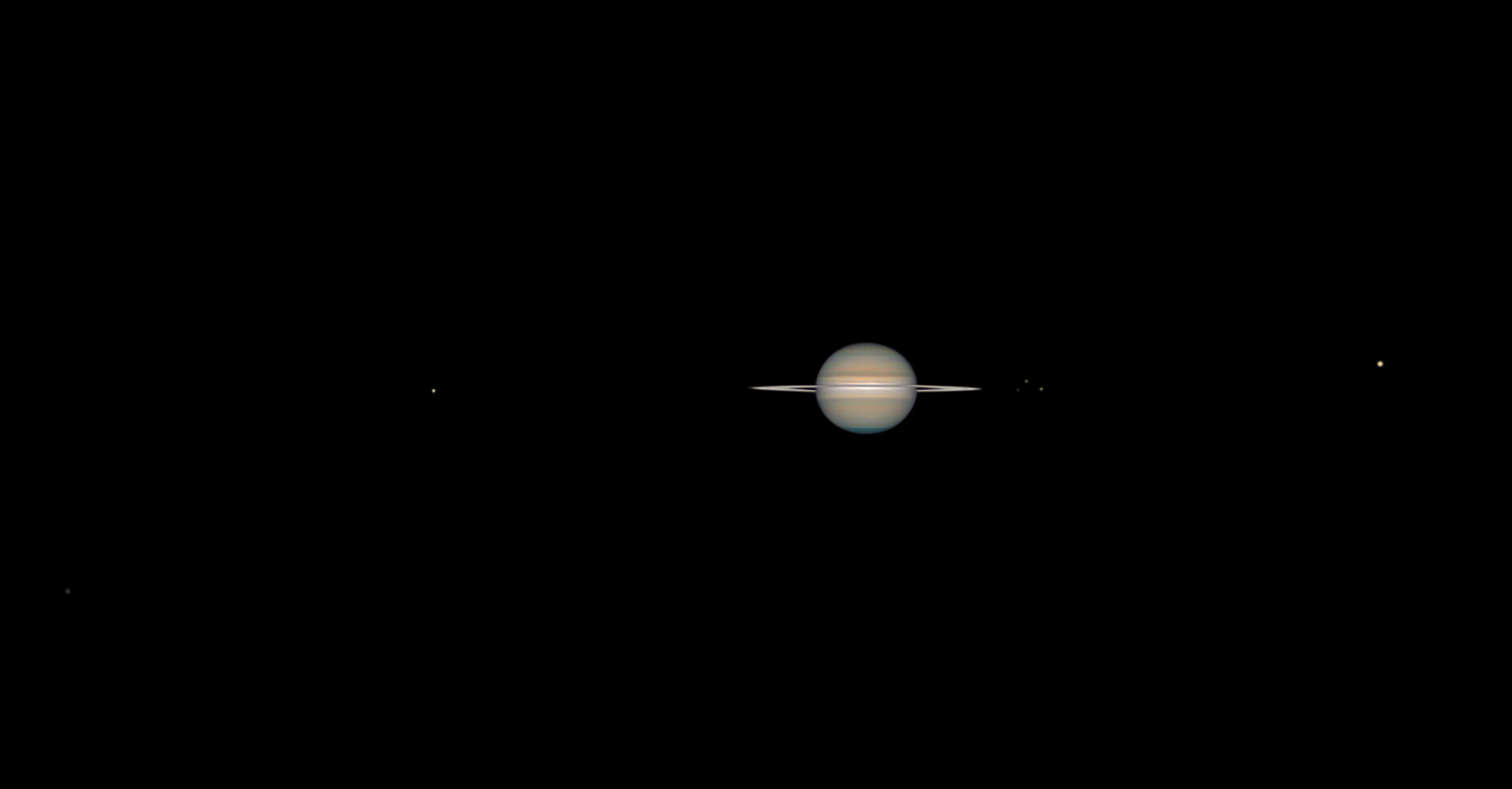 土星冲日和卫星家族