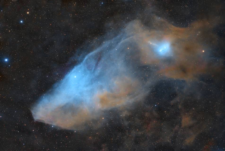 两个素材，m8+蓝马头广域