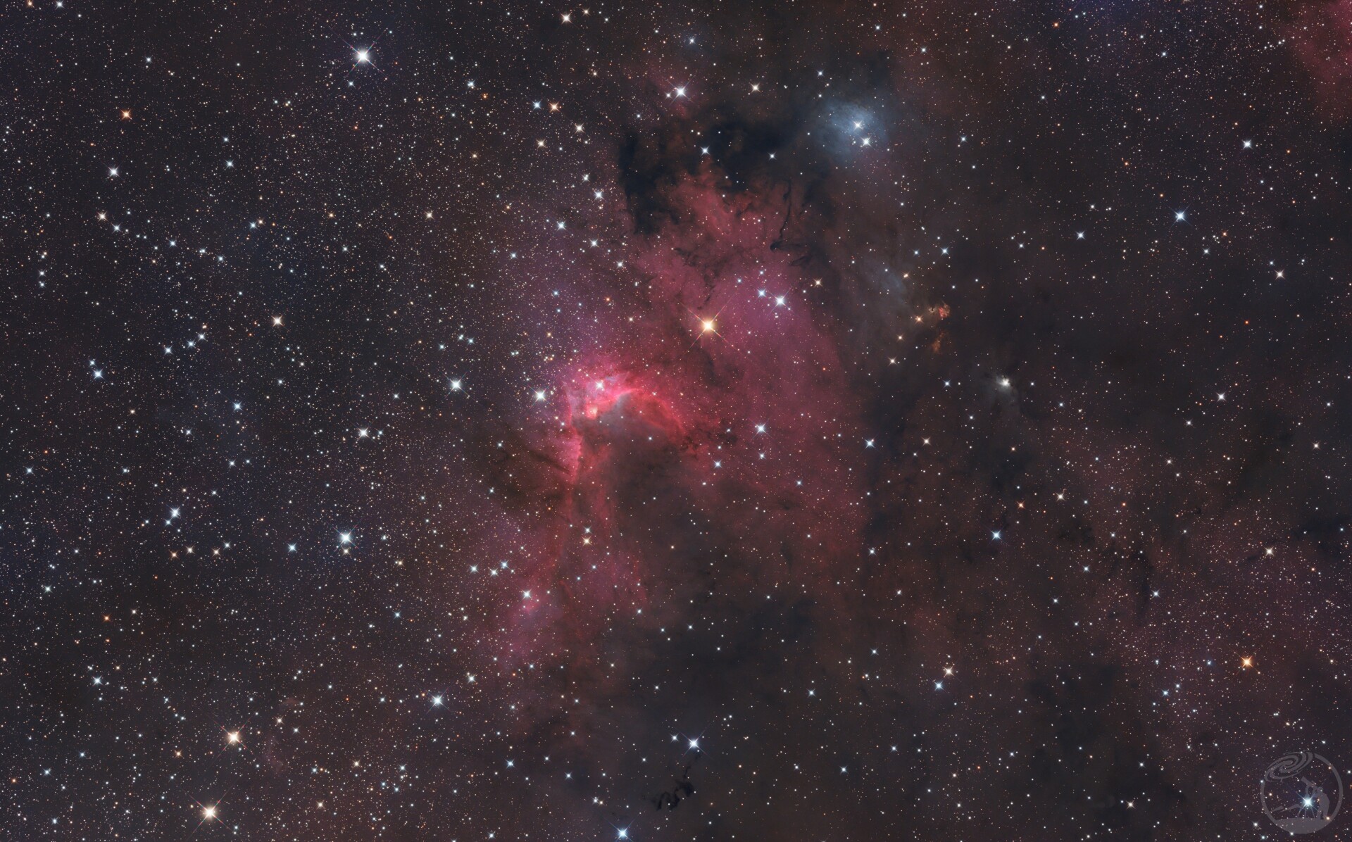 SH2-155洞穴星云