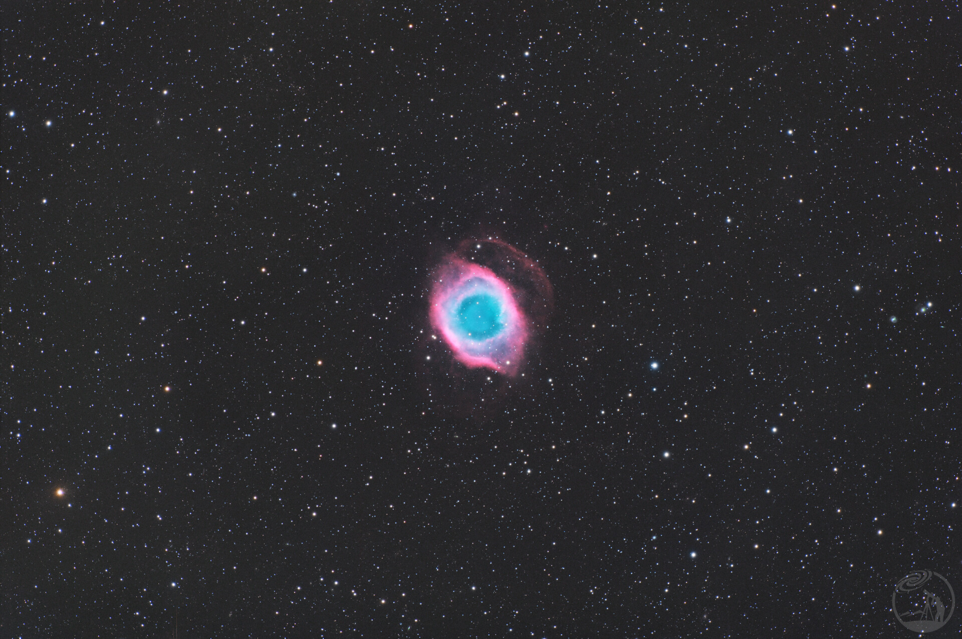 上帝之眼 The Helix Nebula: NGC 7293