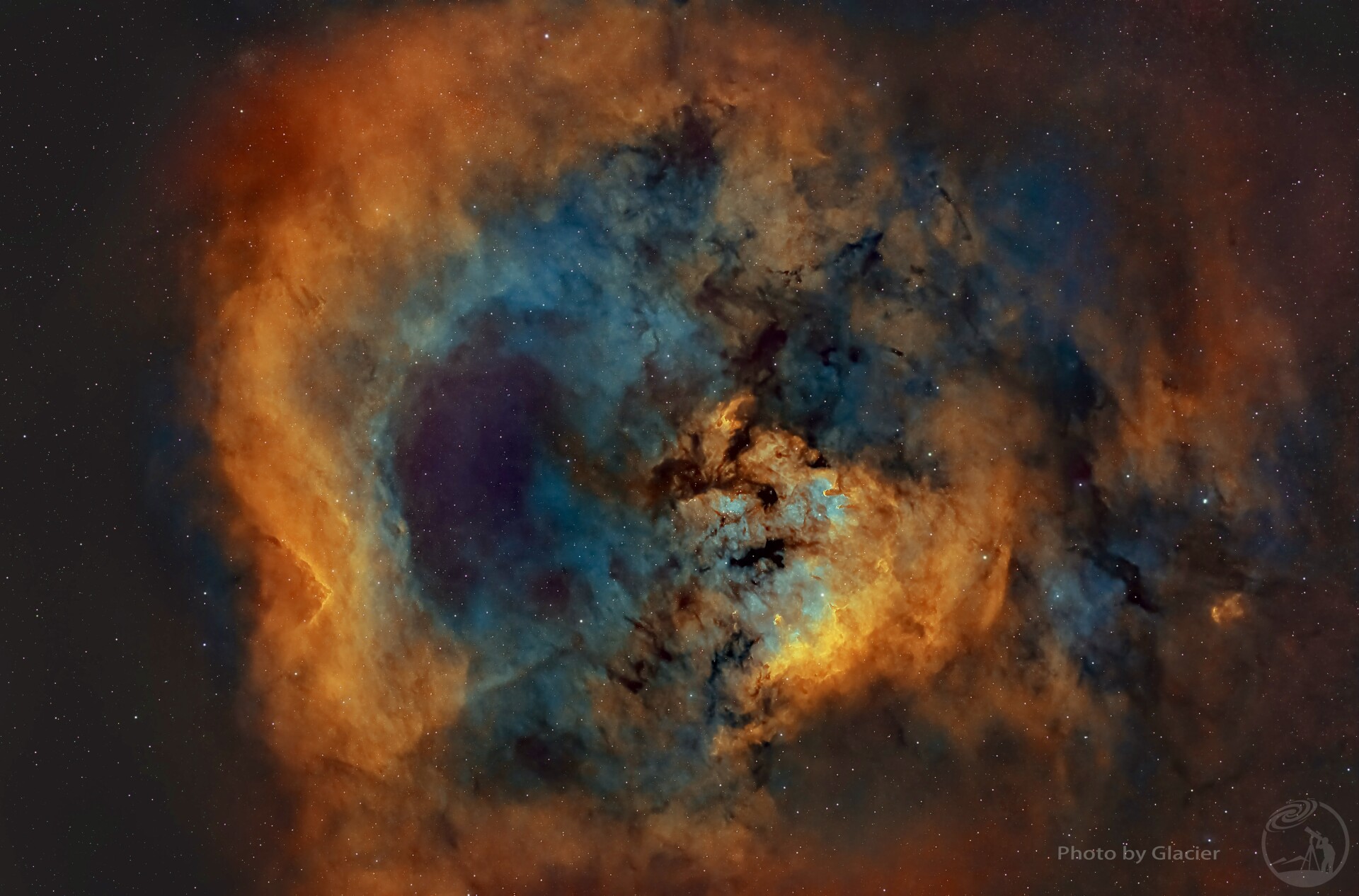 天台的宇宙大问号 NGC7822. 局部