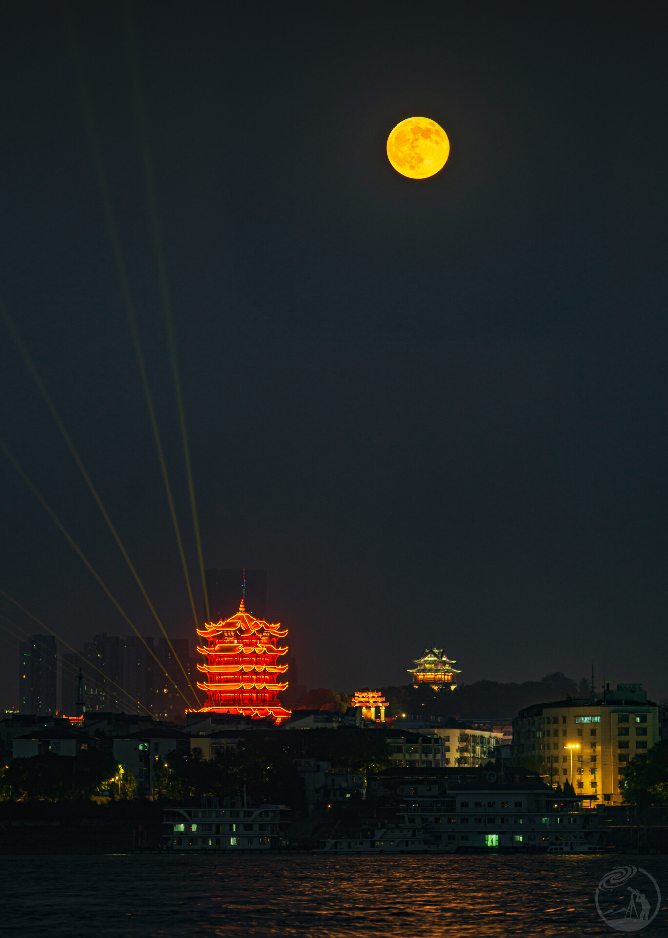 10 7号黄鹤楼月升