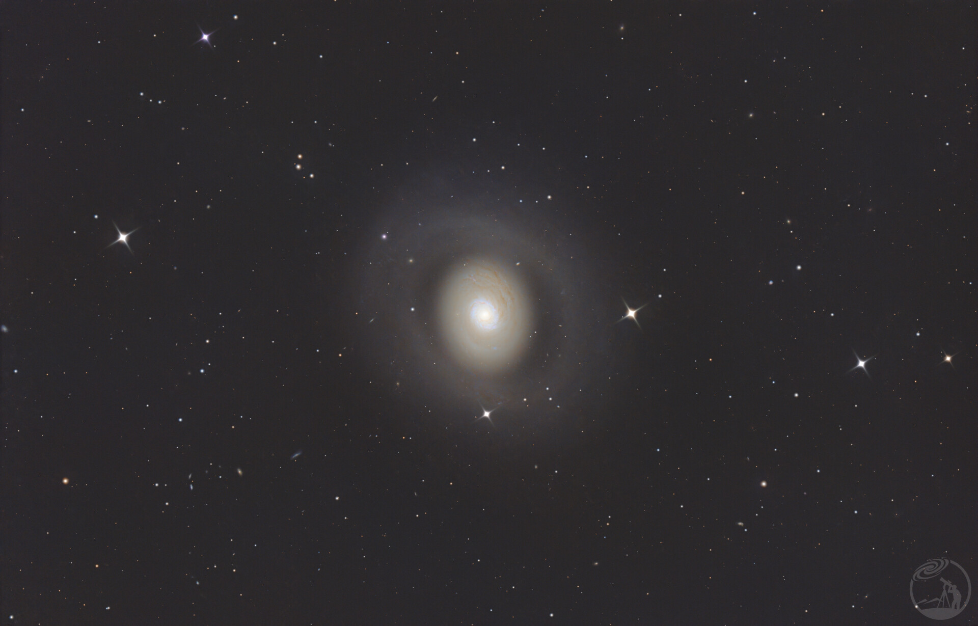 打野M94星系