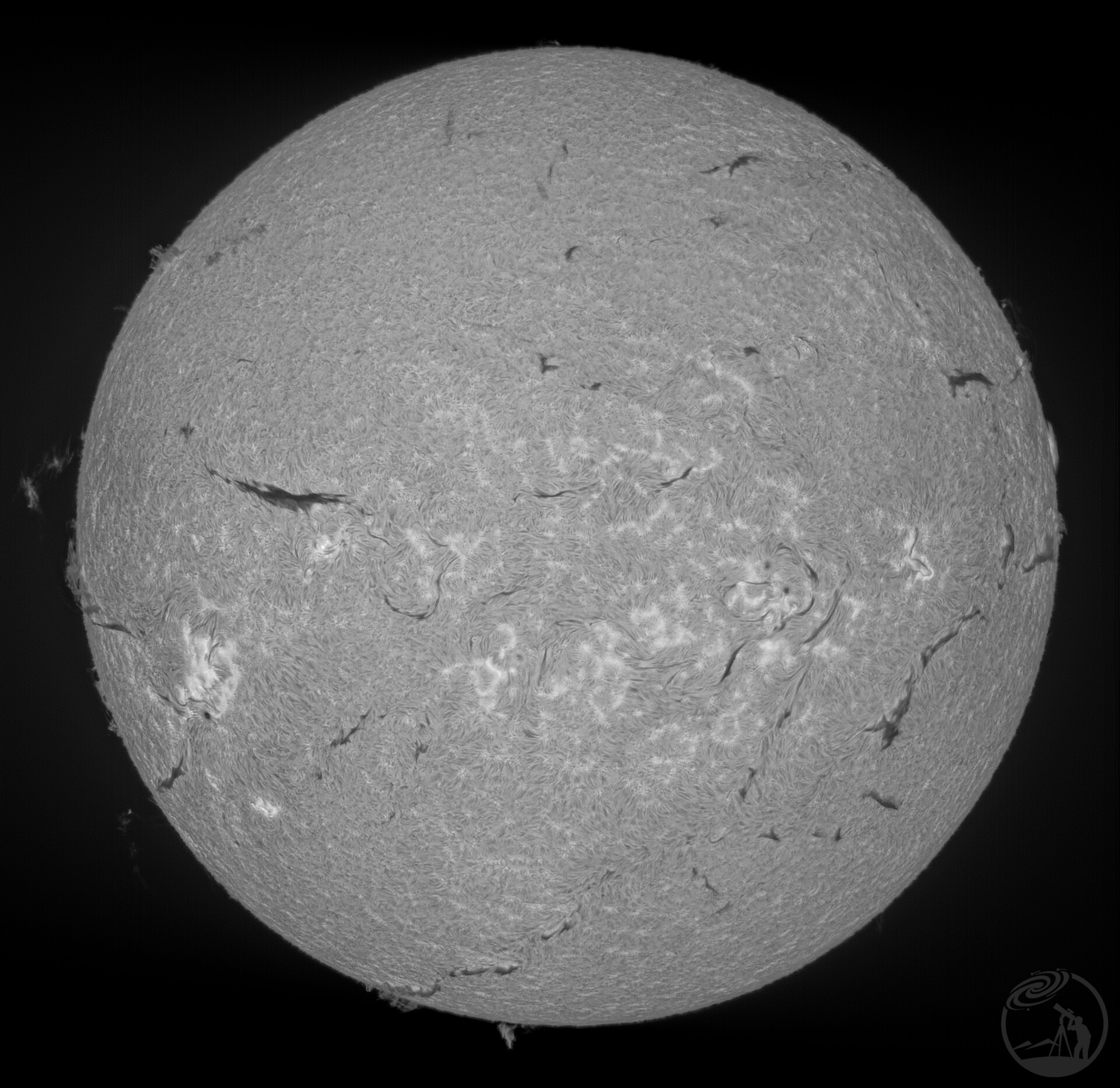 20251025太阳光谱仪线扫成像Halpha