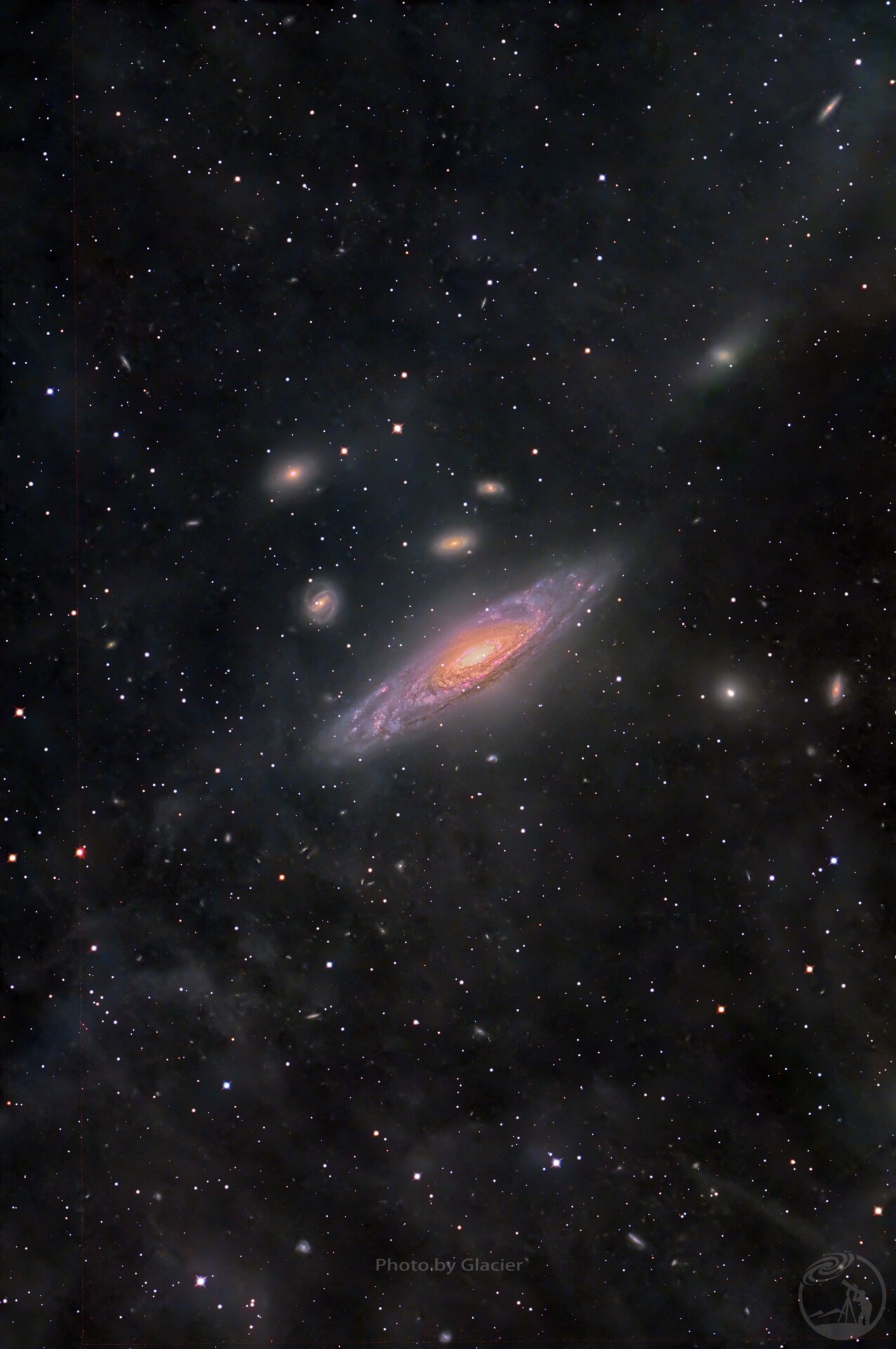 鹿舔星系群 NGC7331