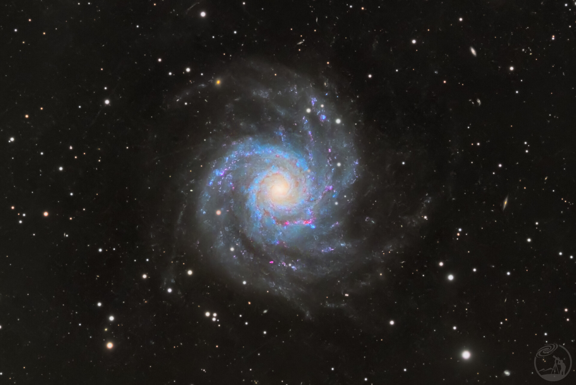 M74 幻影星系