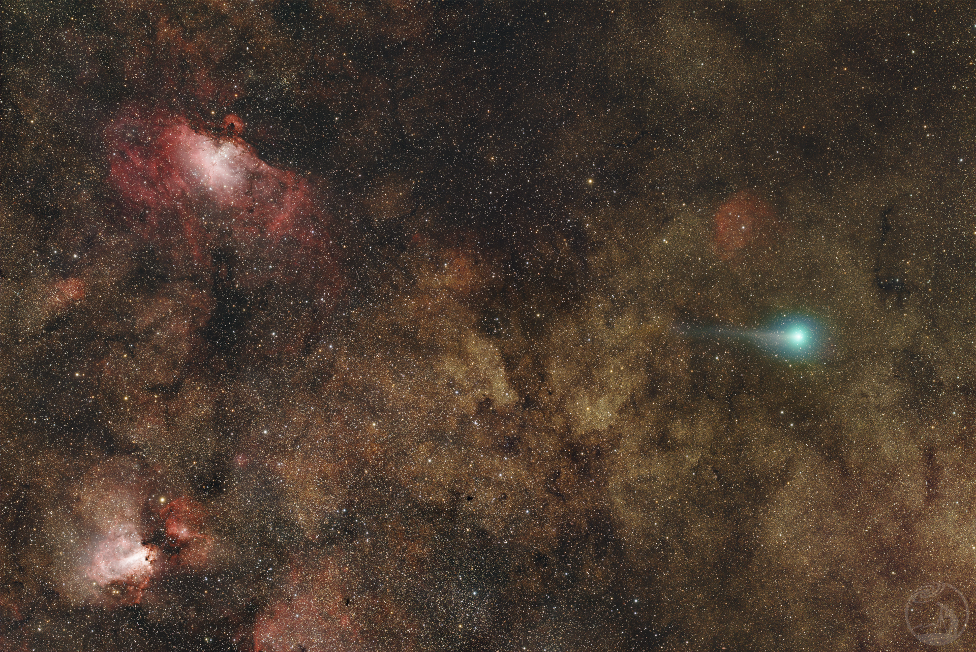 彗渡天阶：R2与双幕星云的时空际会