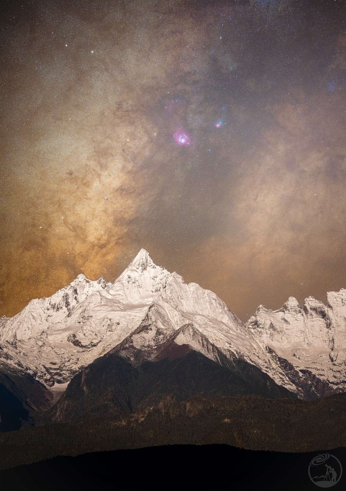 缅茨姆月照银山星空