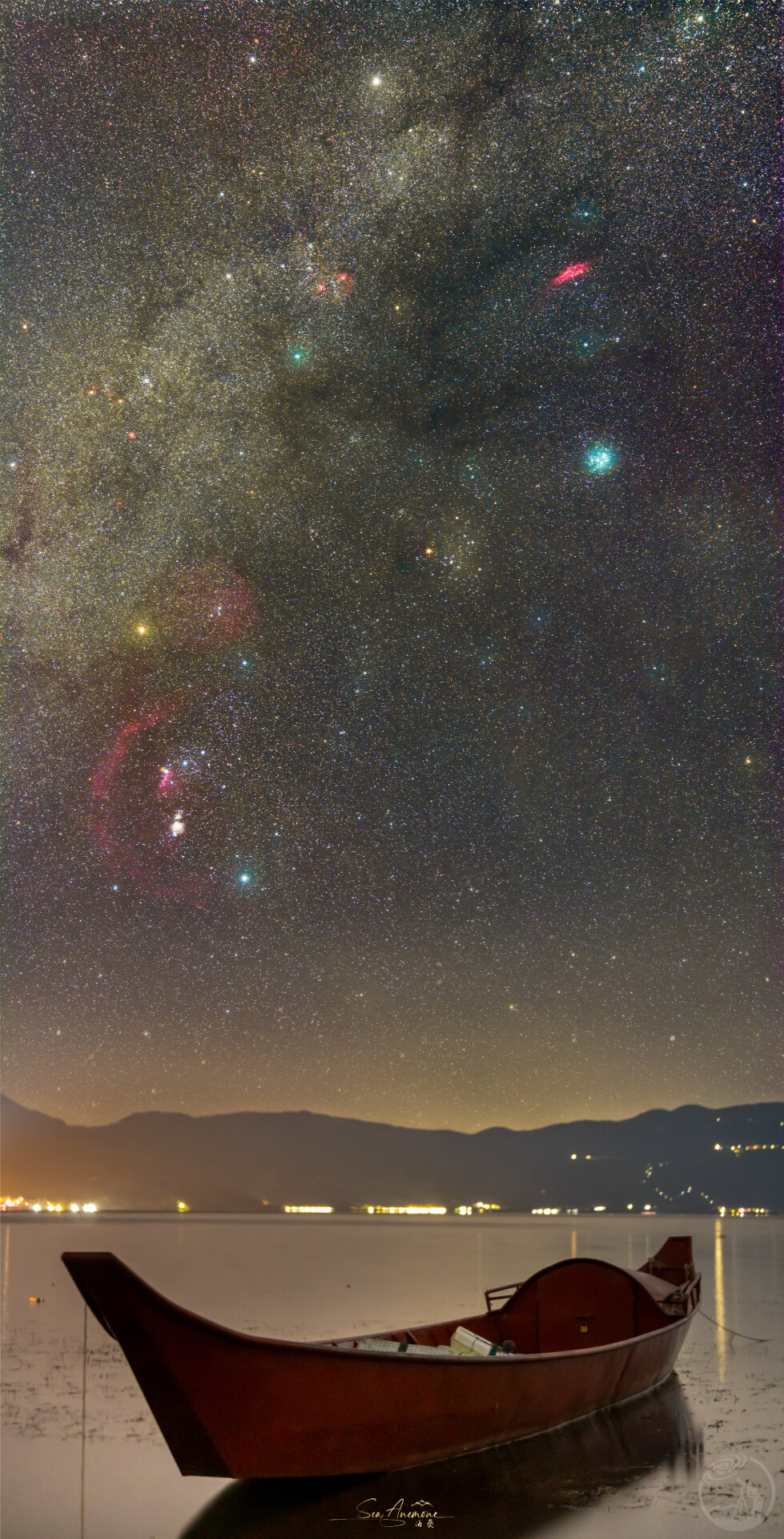 夜长人自起，星月满空江