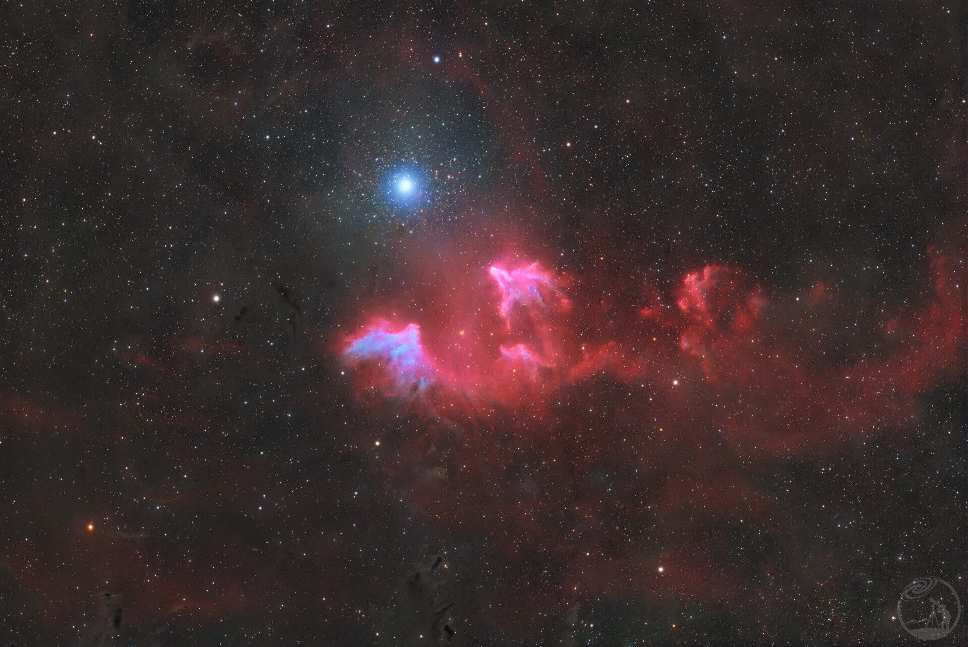 神鸟逐日（IC63 策星云）