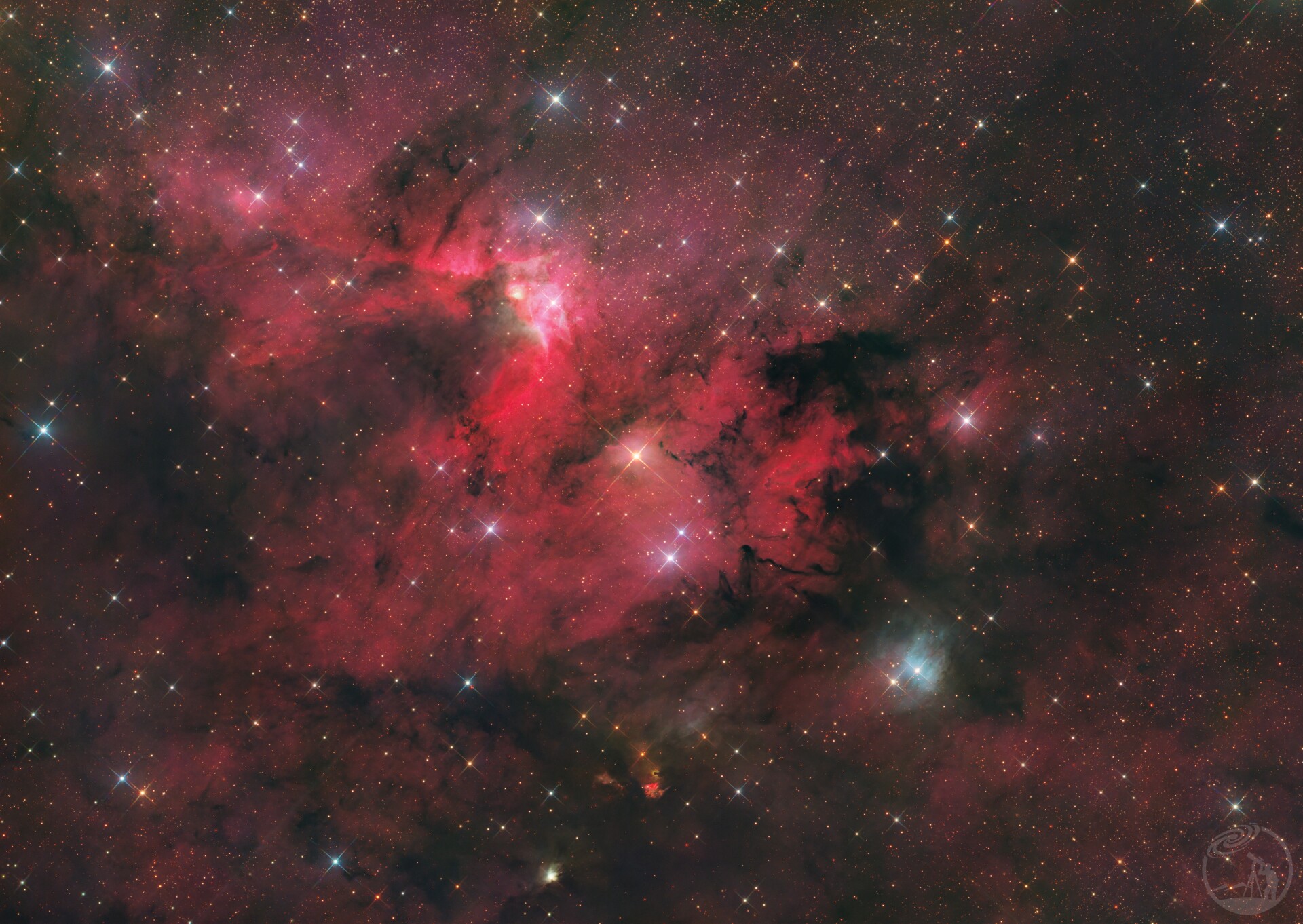 SH2-155 洞穴星云