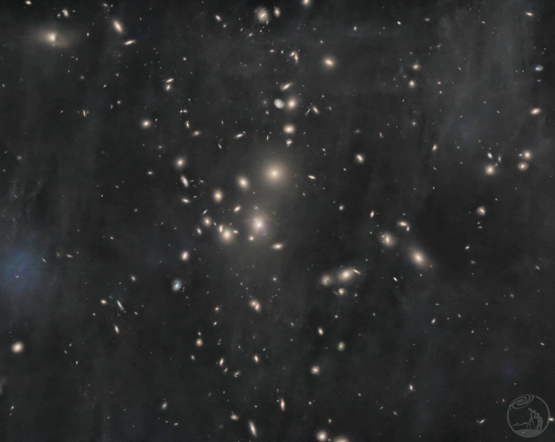 SXT去星的英仙座星系团和周围IFN