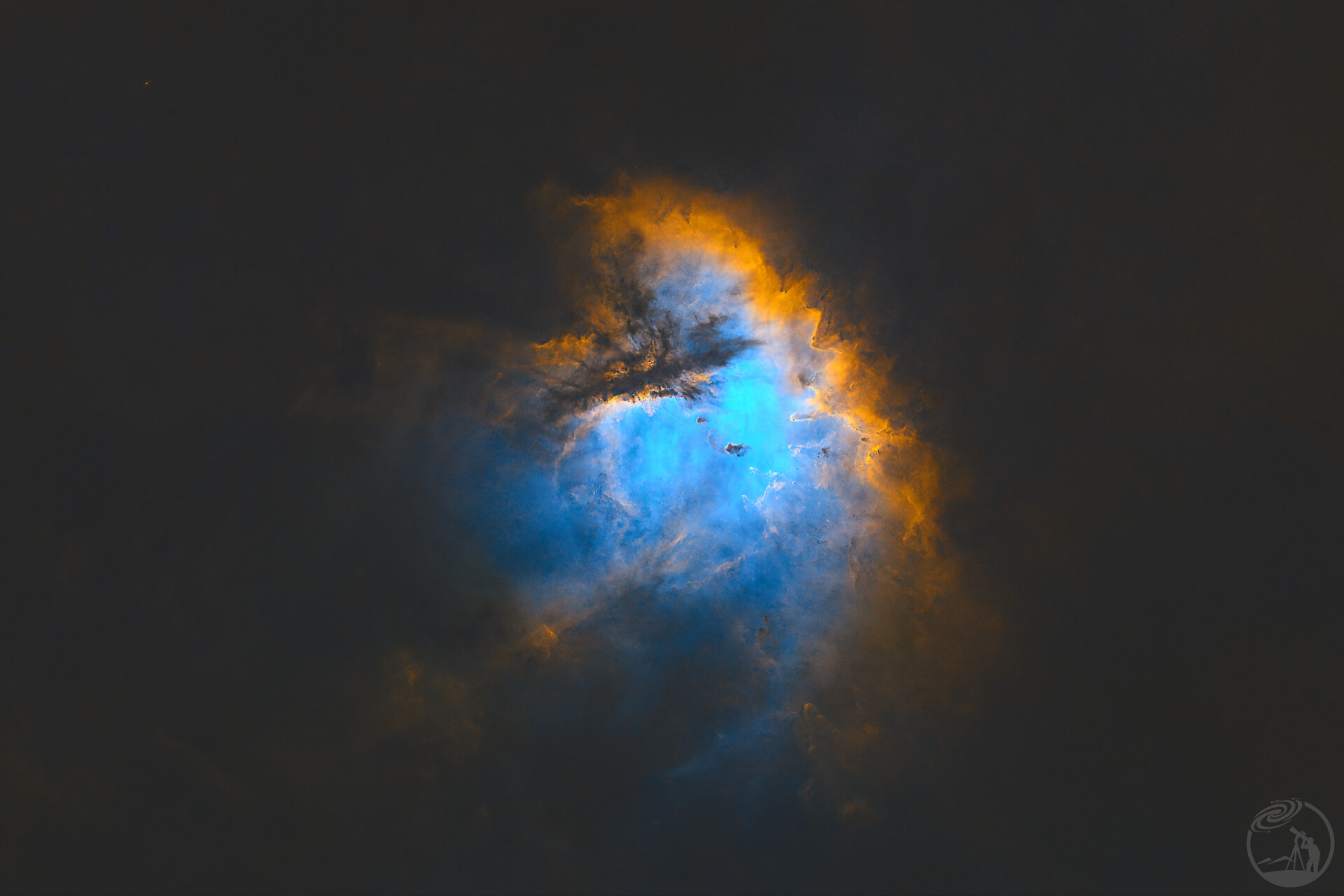 IC1590 吃人豆星云