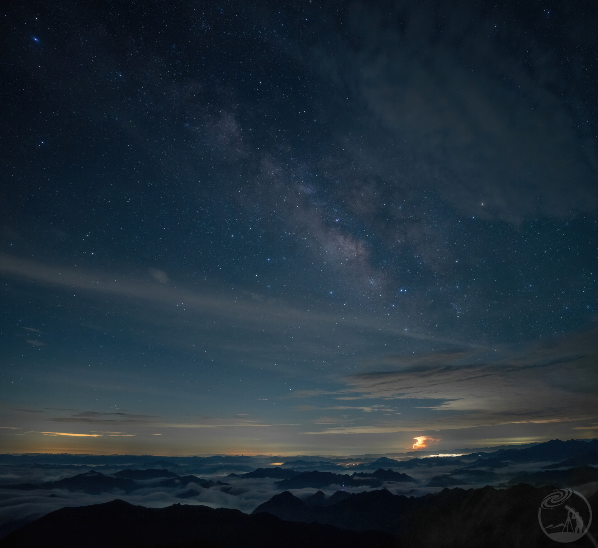 银河、闪电、云海与火流星