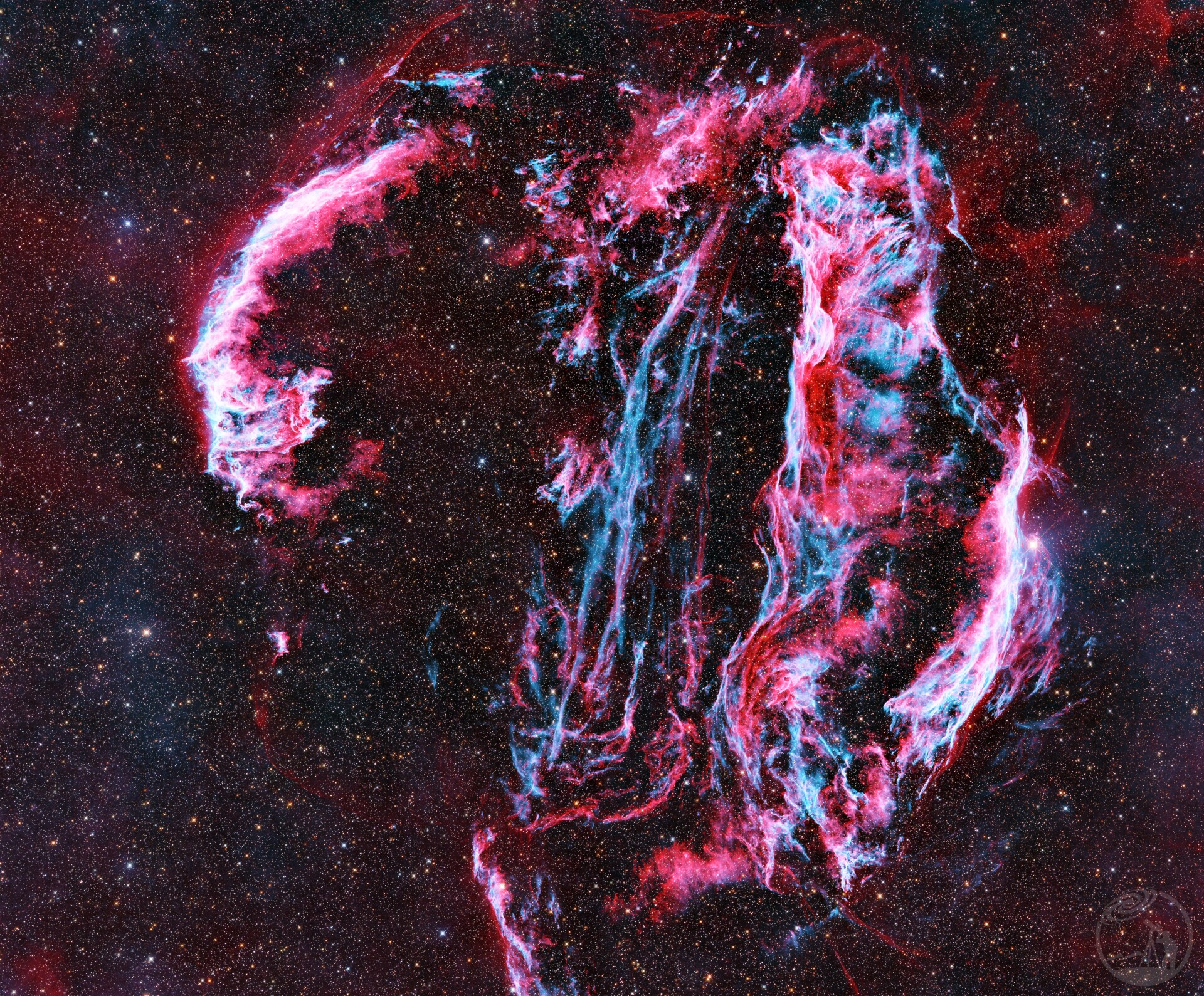 面纱星云两片马赛克