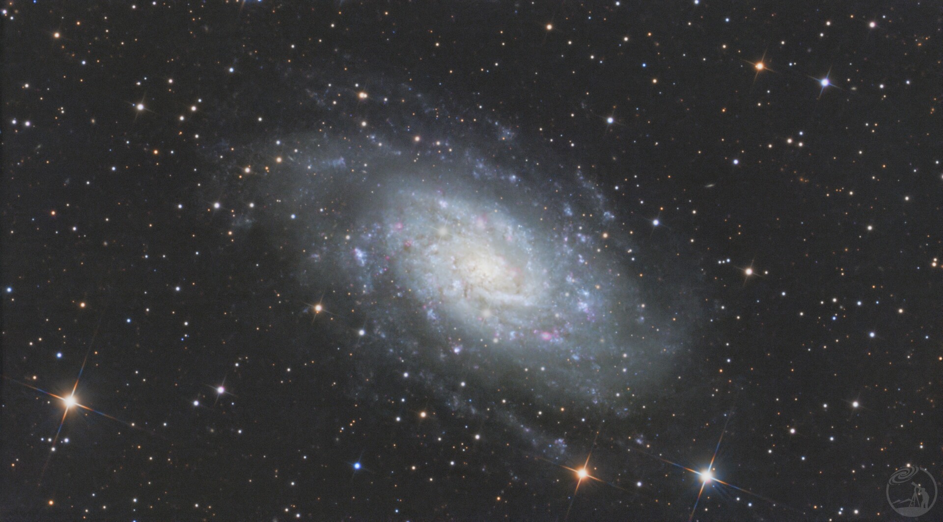 Ngc2403