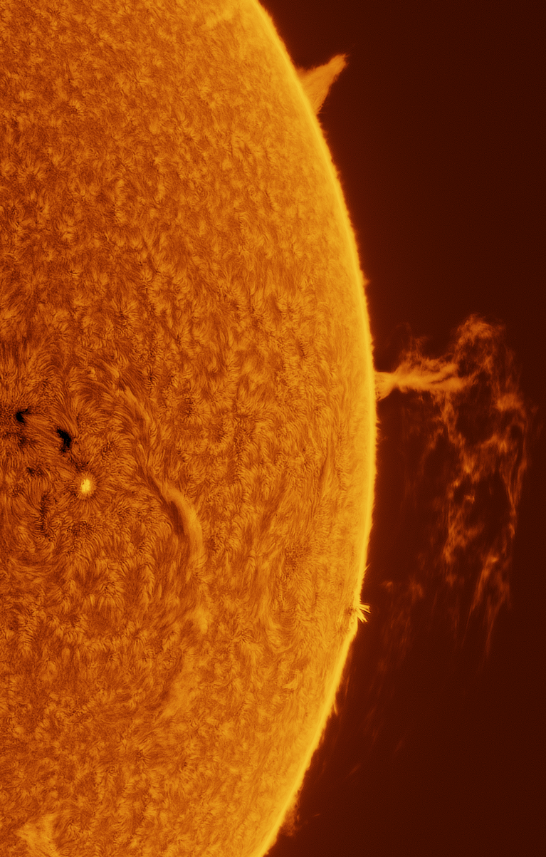 7.3爆框的大日珥2h延时