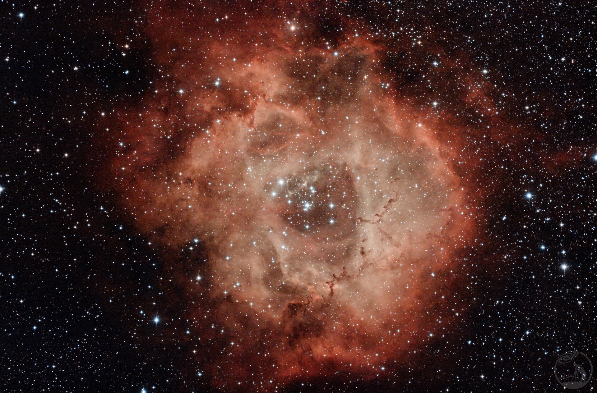 千岛湖畔玫瑰星云