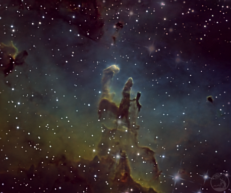 大幅裁切的创生之柱