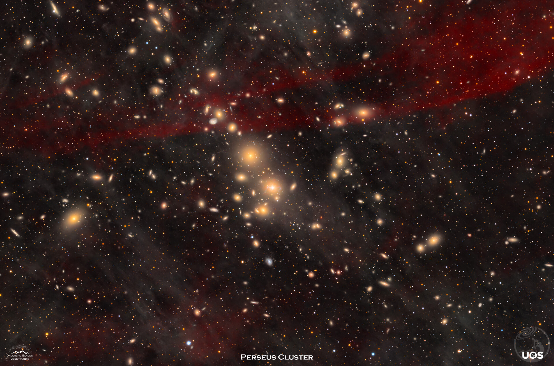 英仙座星系团 V2