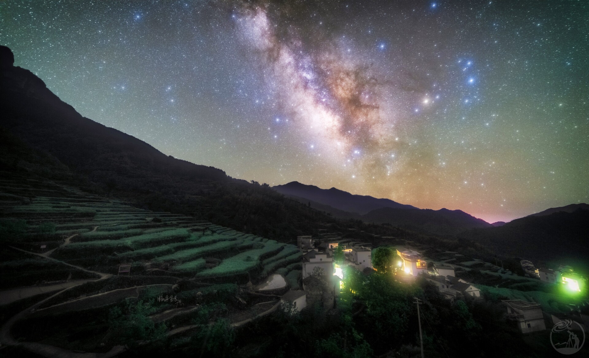 银河下的古村落