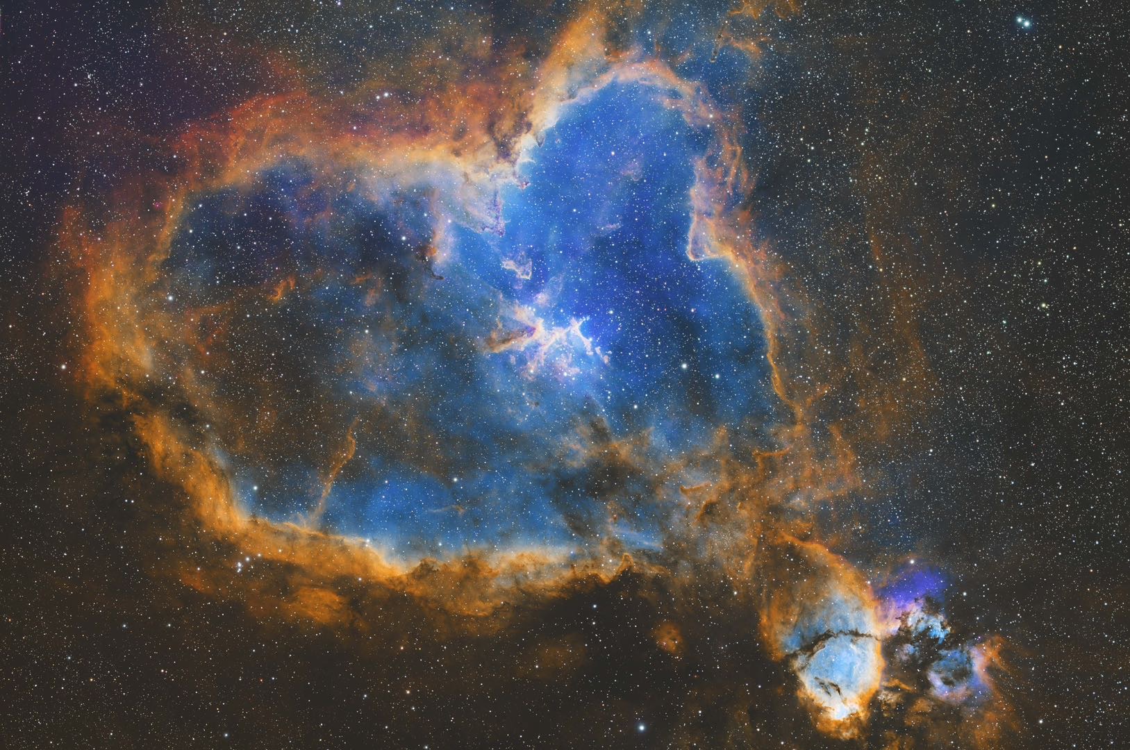 四幅马赛克-心脏星云-127小时