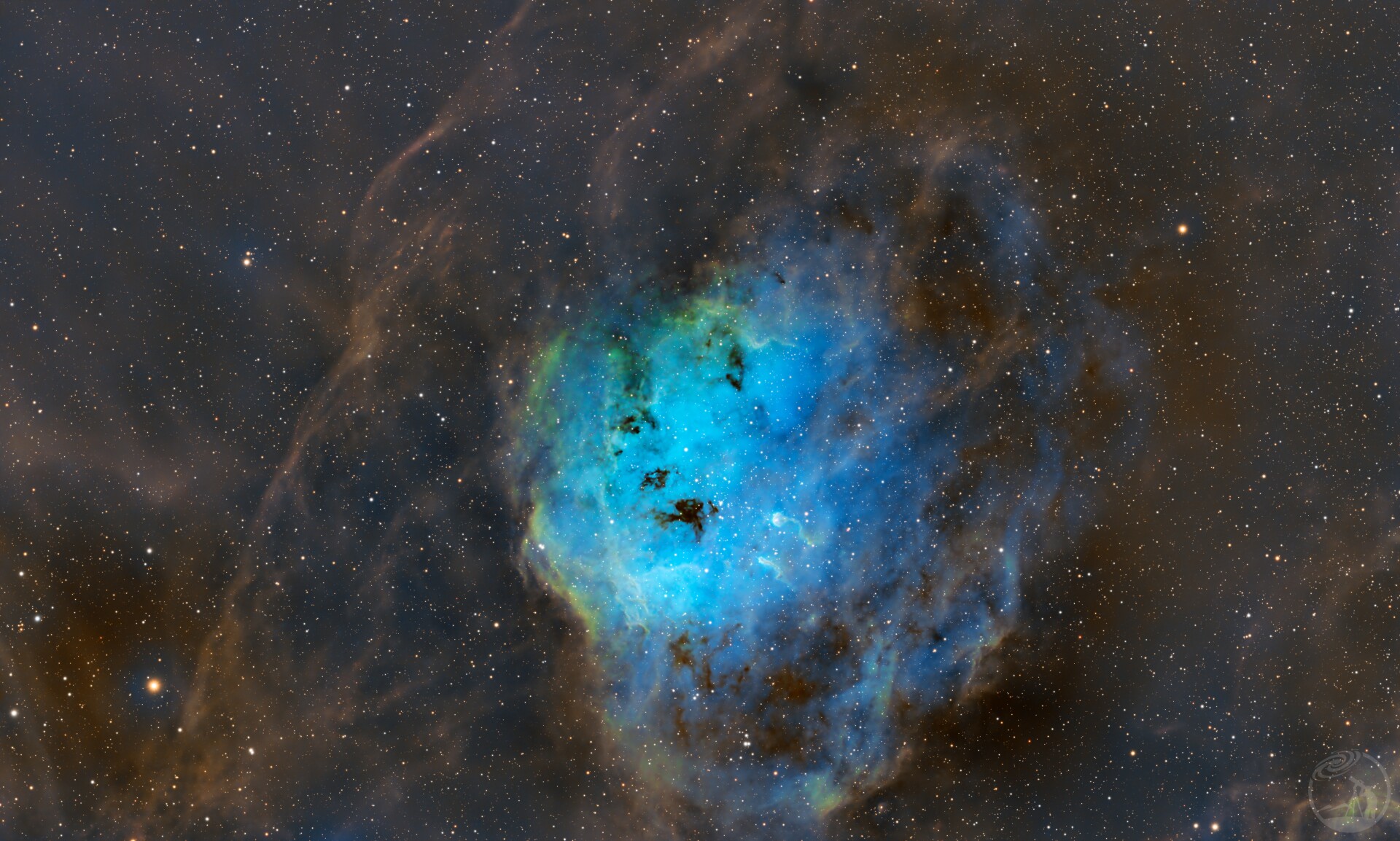 蝌蚪星云的那一抹绿