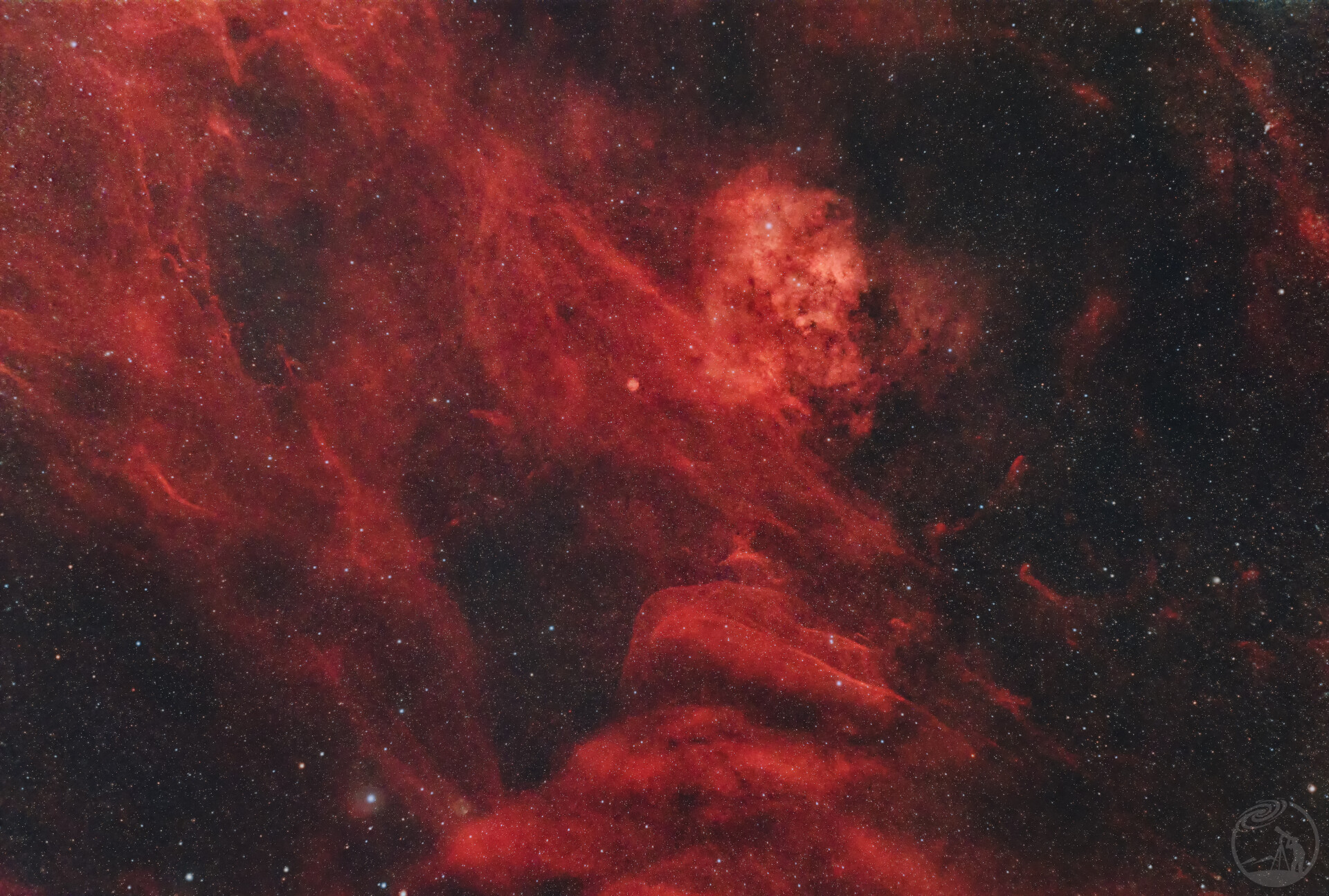 天鹅座的发射星云sh2-116和sh2-115 