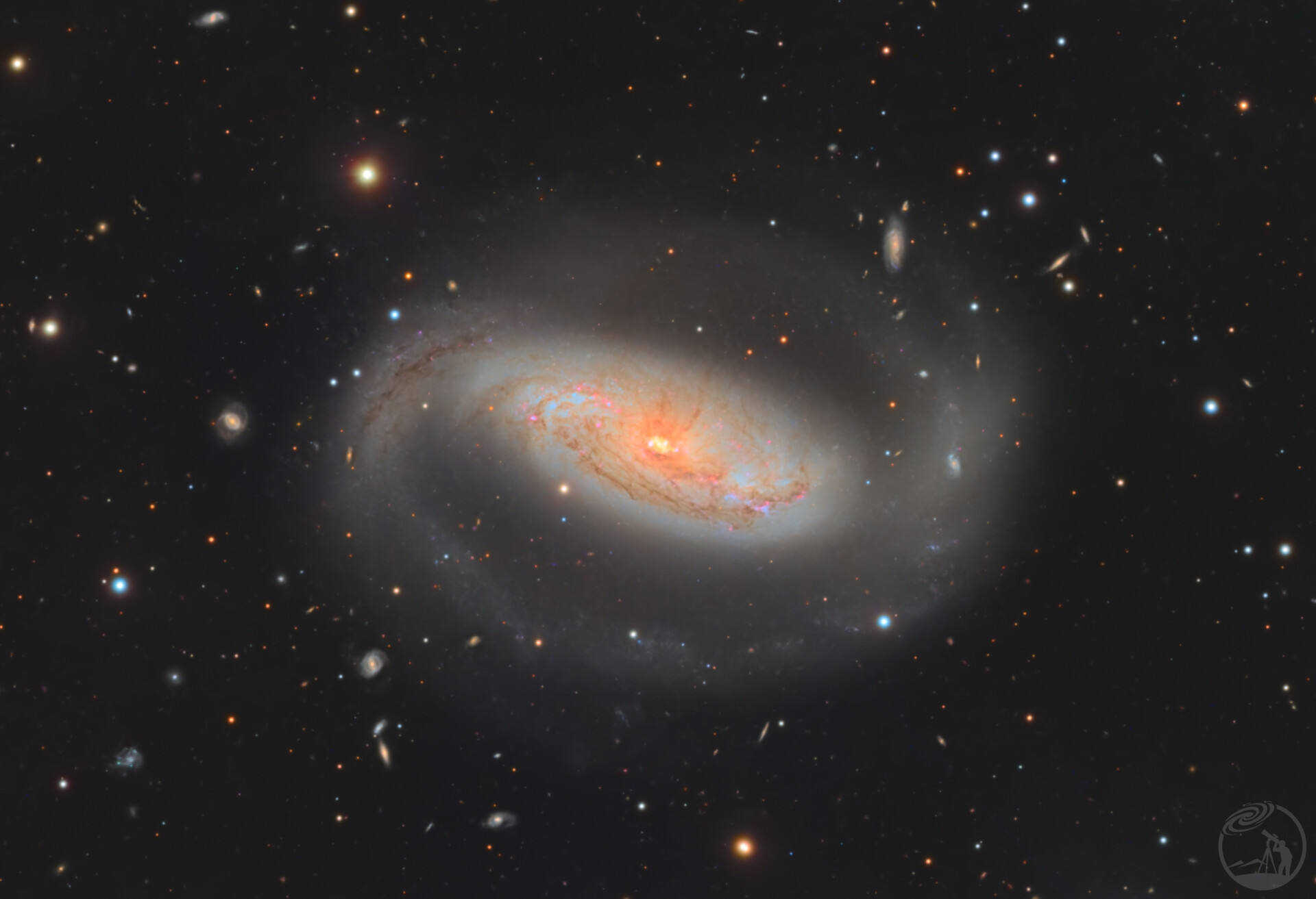 天鸽座的荷包蛋-NGC1808