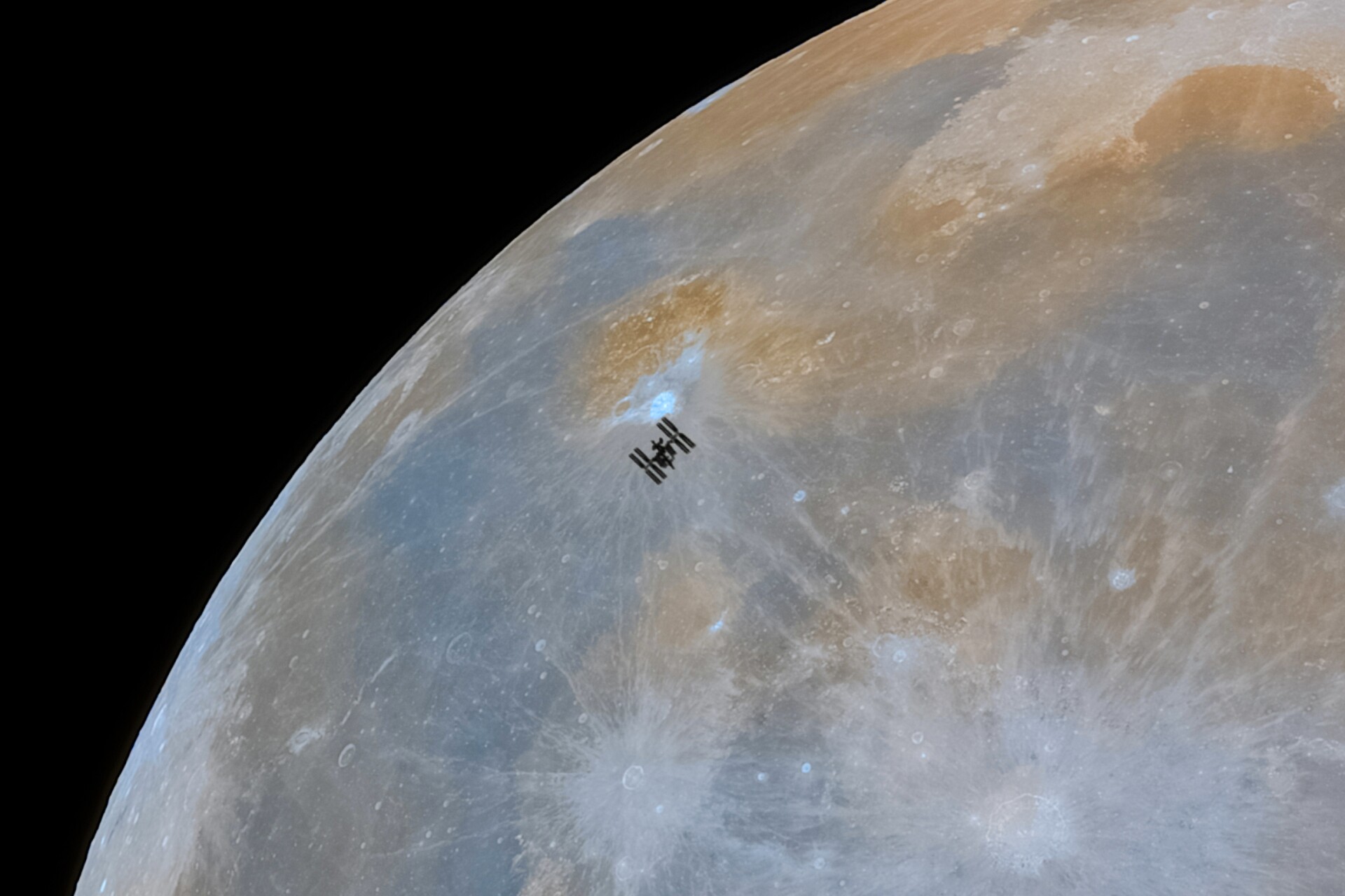 2026首拍ISS凌超级满月局部特写