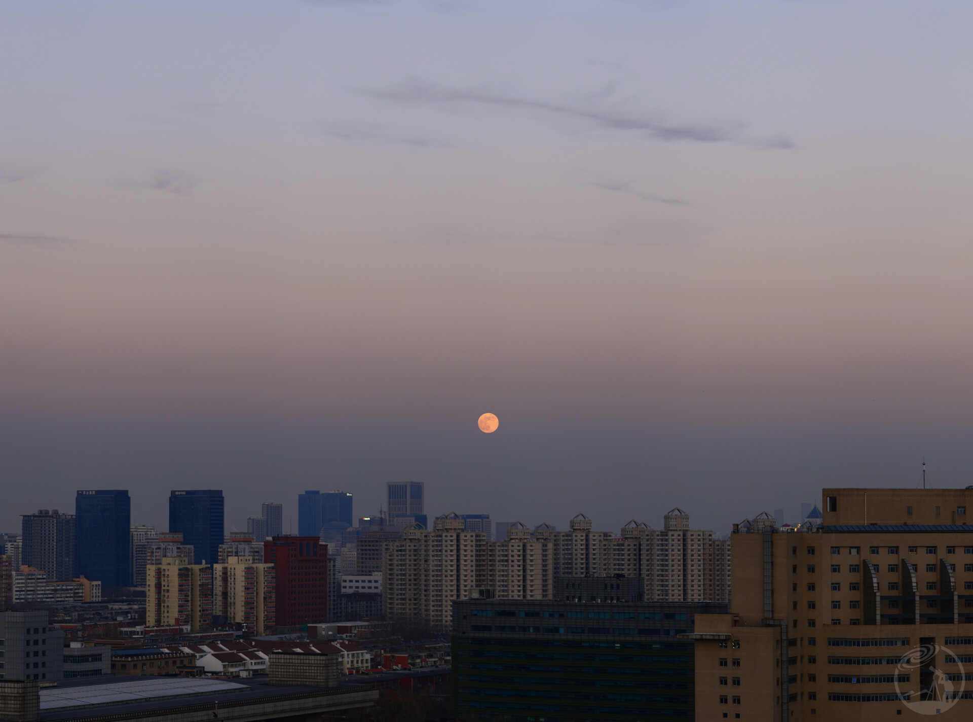 新年首个超级月亮