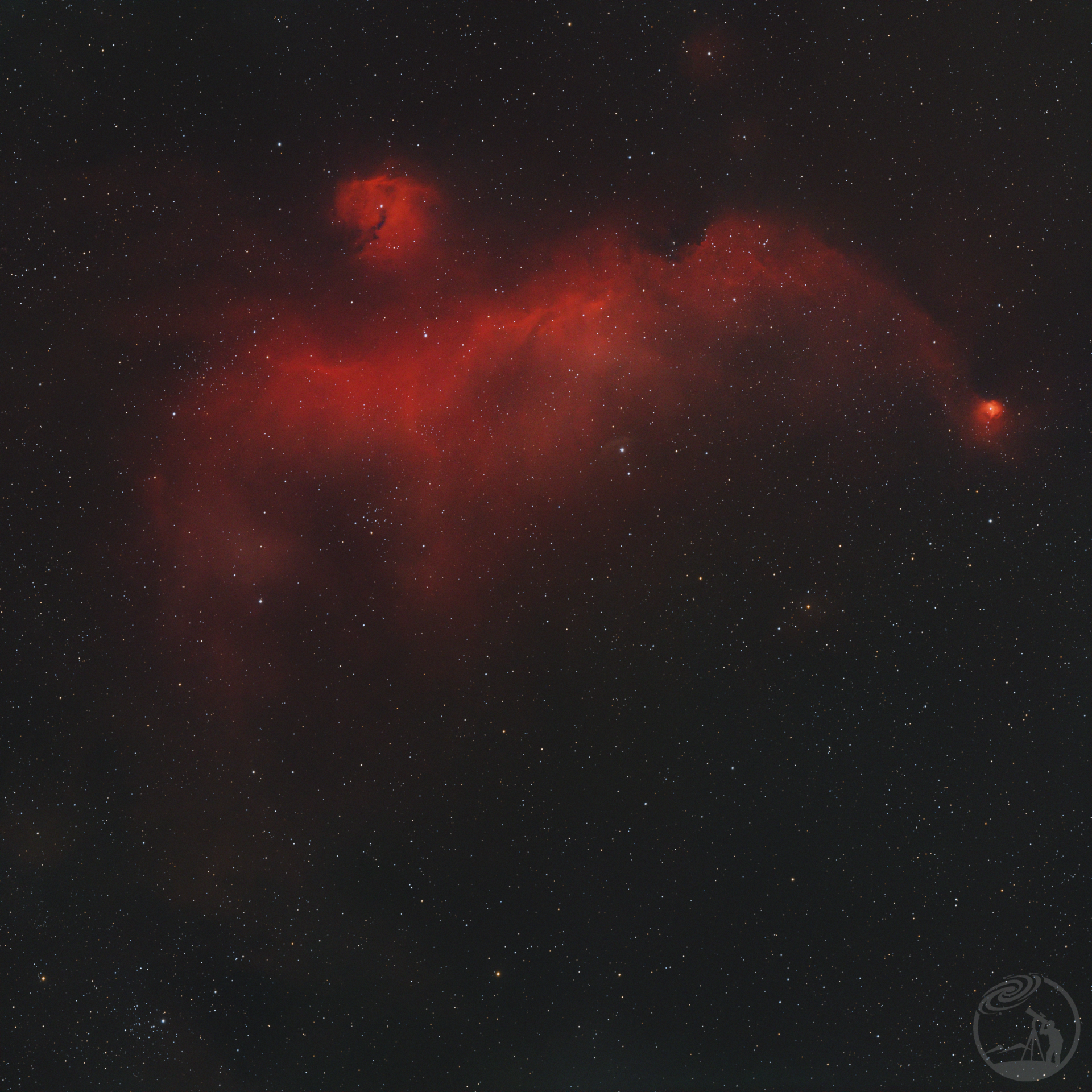 月光下的海鸥星云