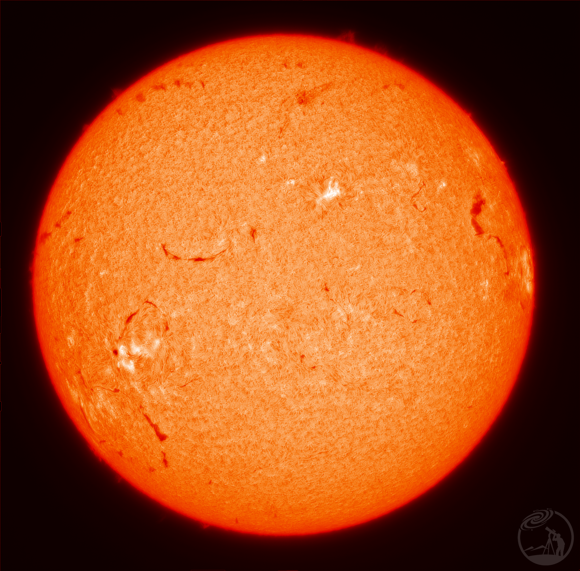 0114太阳色球相对平静