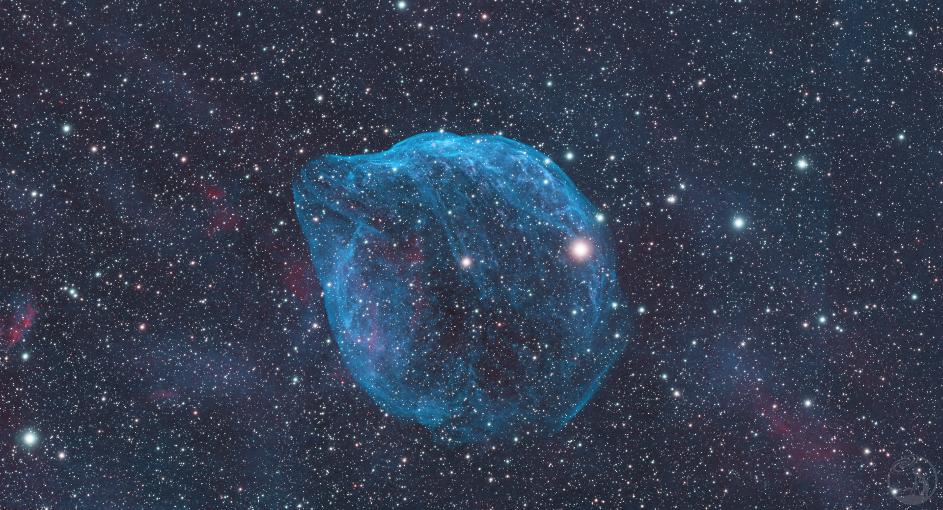 蓝色鱼头——SH2 308海豚星云