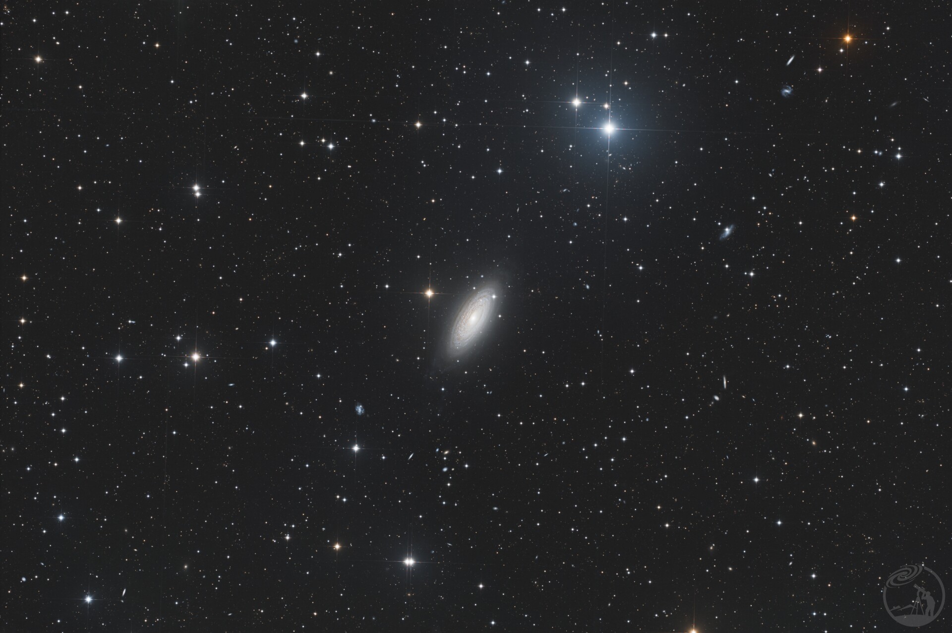 NGC2841 虎眼星系
