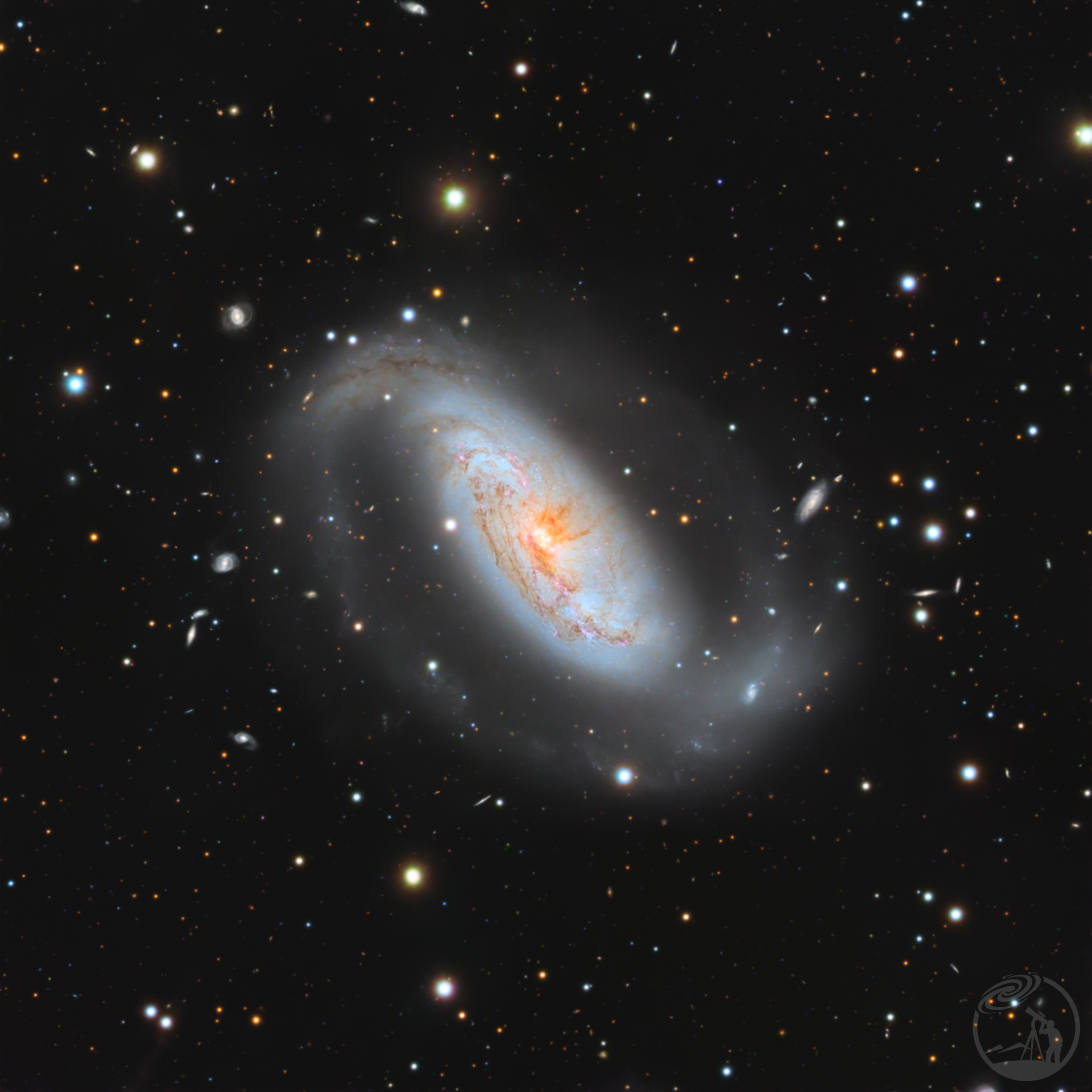 天鸽座秘境：NGC 1808蓝与橙的交响